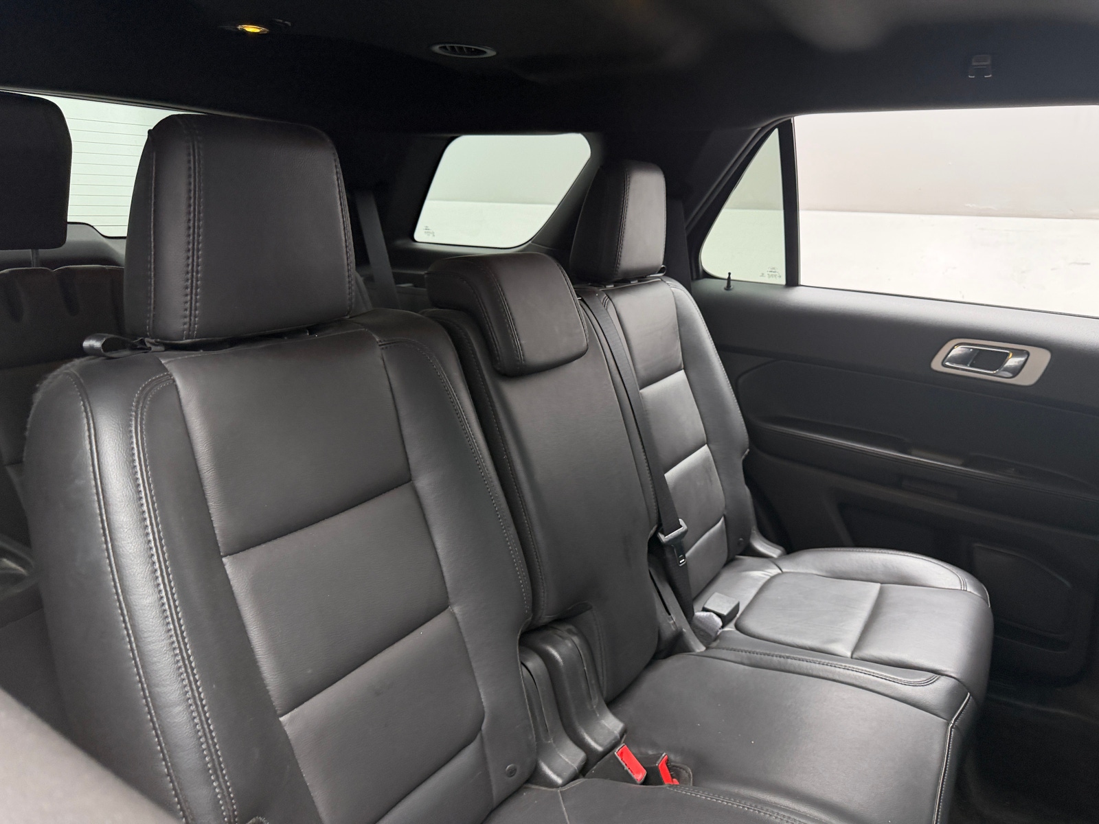 Thumbnail: 2015 Ford Explorer - 6