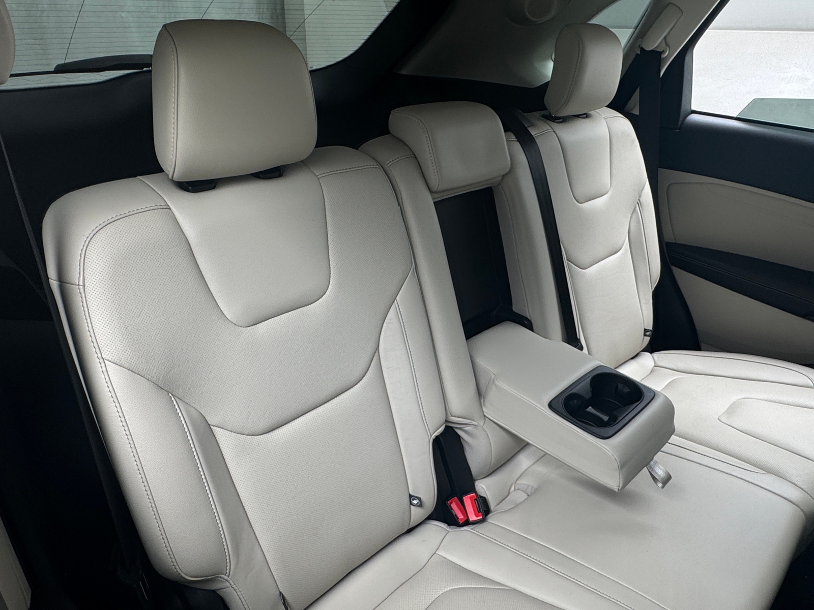 Thumbnail: 2020 Ford Edge - 5