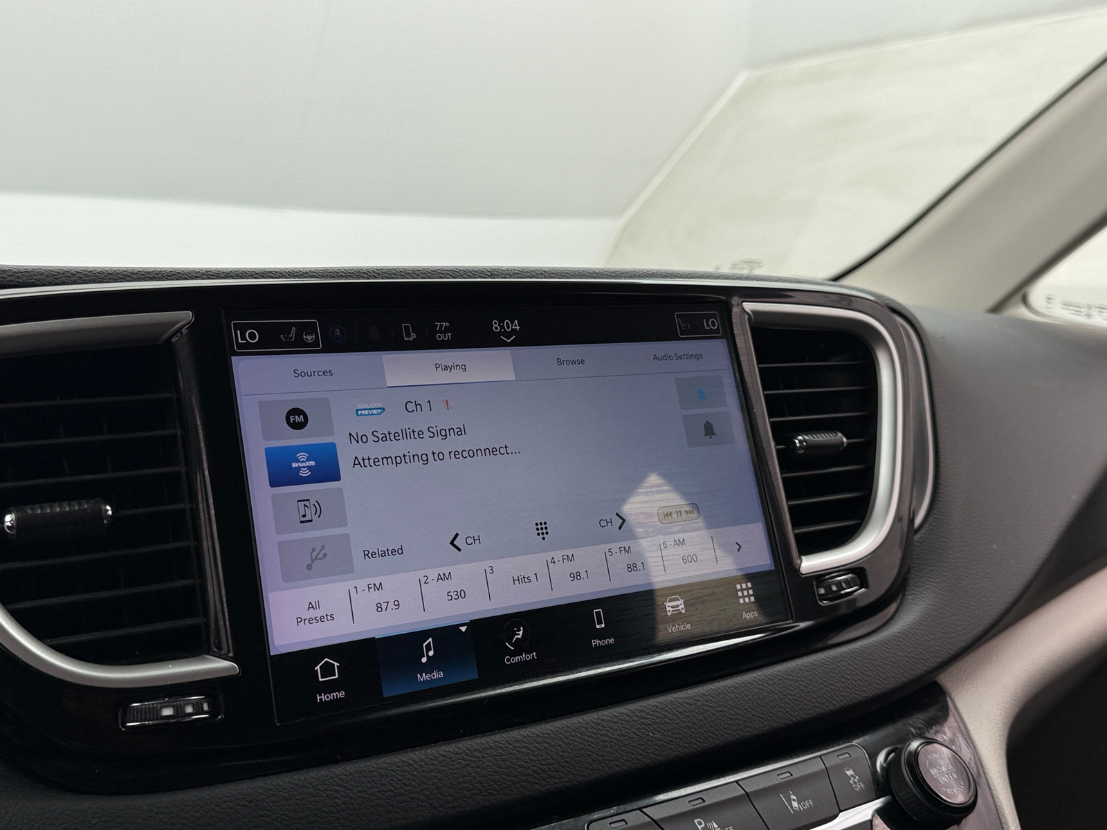 Thumbnail: 2024 Chrysler Pacifica - 4