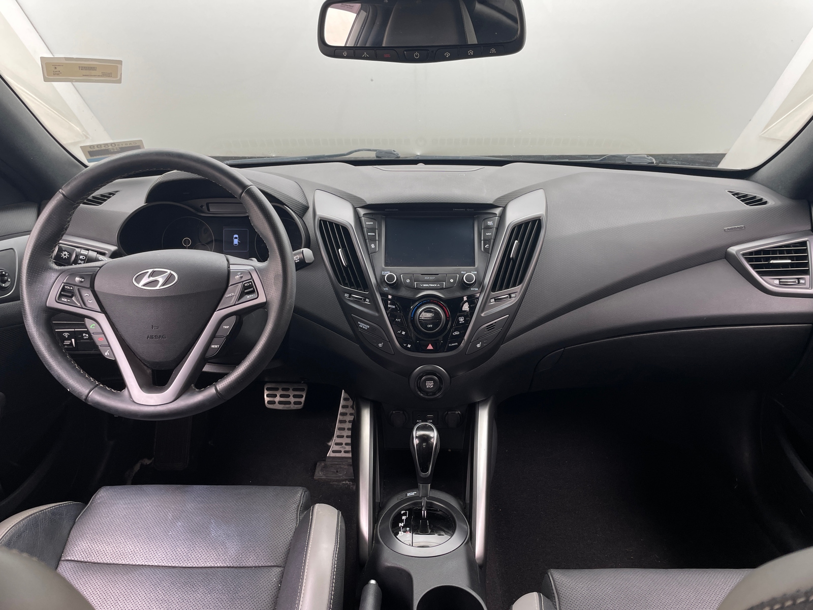 Thumbnail: 2016 Hyundai Veloster - 2