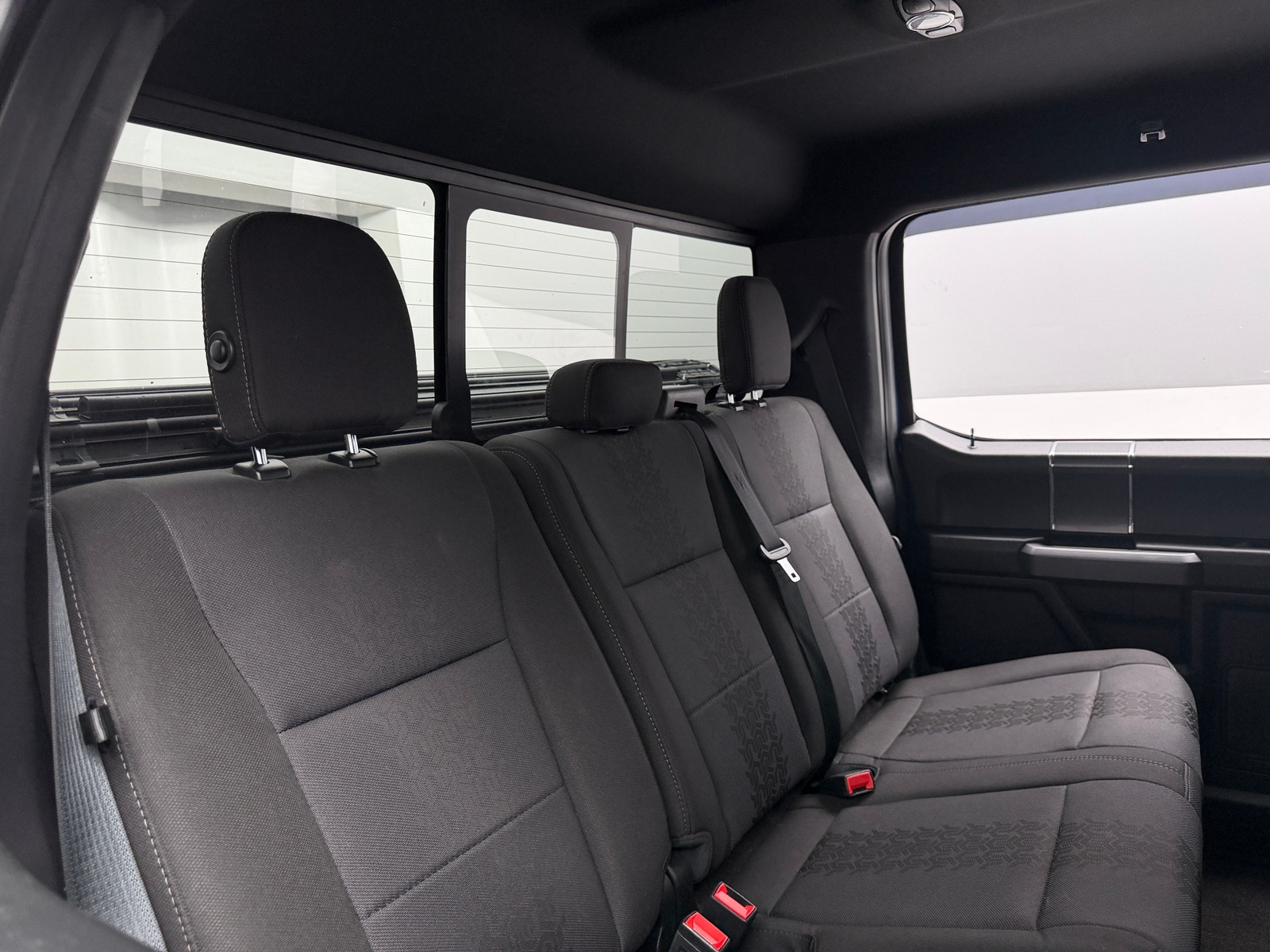 Thumbnail: 2018 Ford Econoline - 6