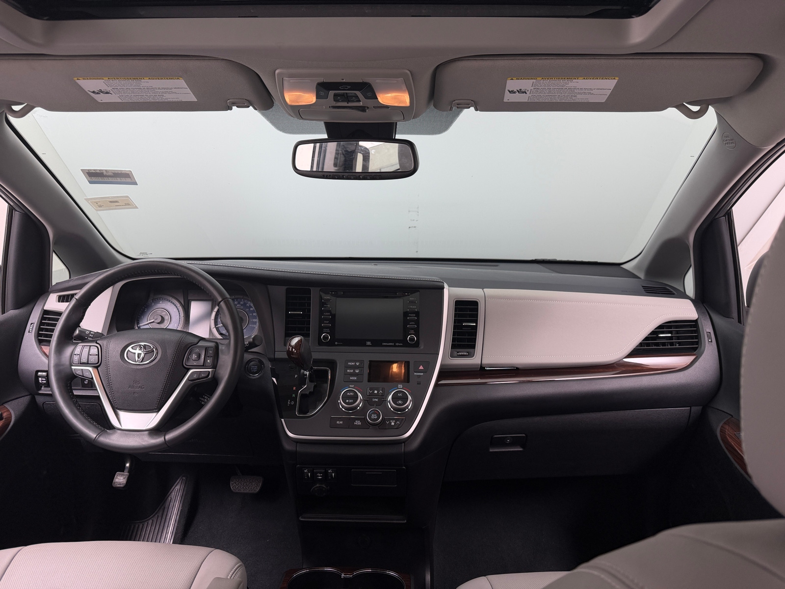 Thumbnail: 2020 Toyota Sienna - 3