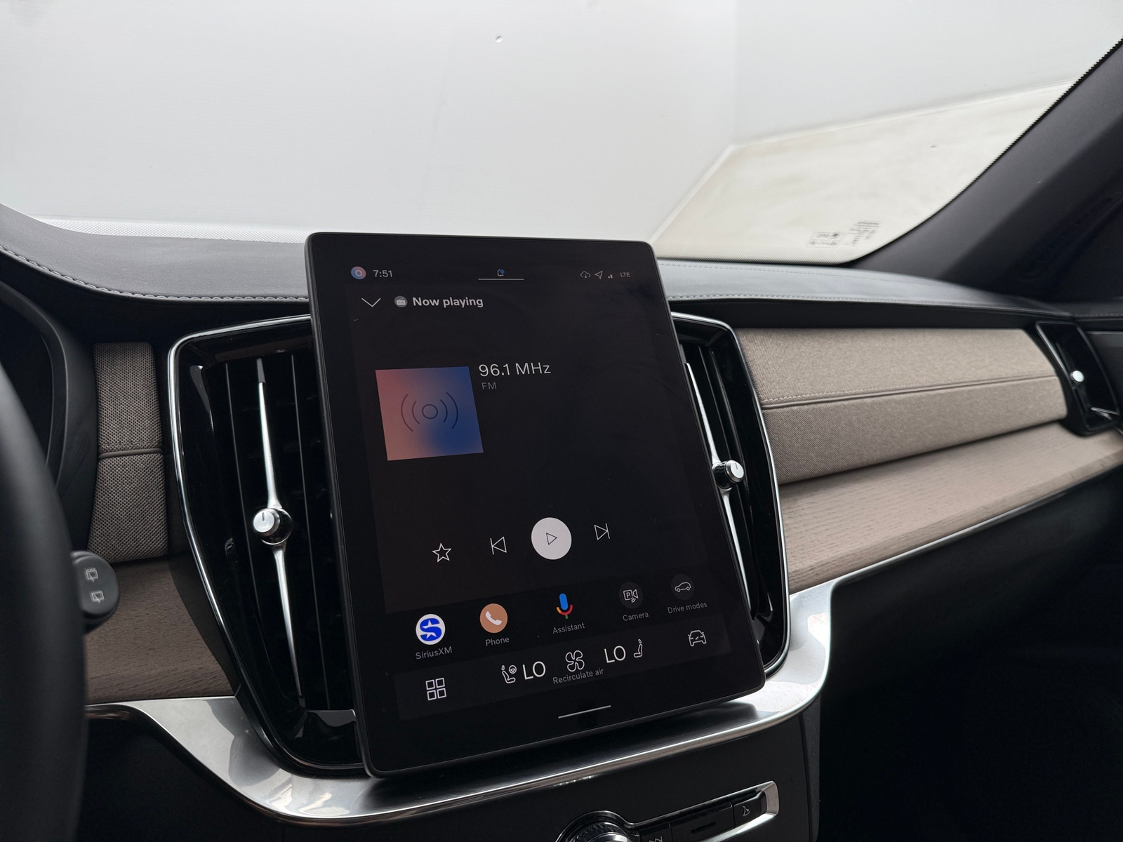 Thumbnail: 2026 Volvo XC90 - 3