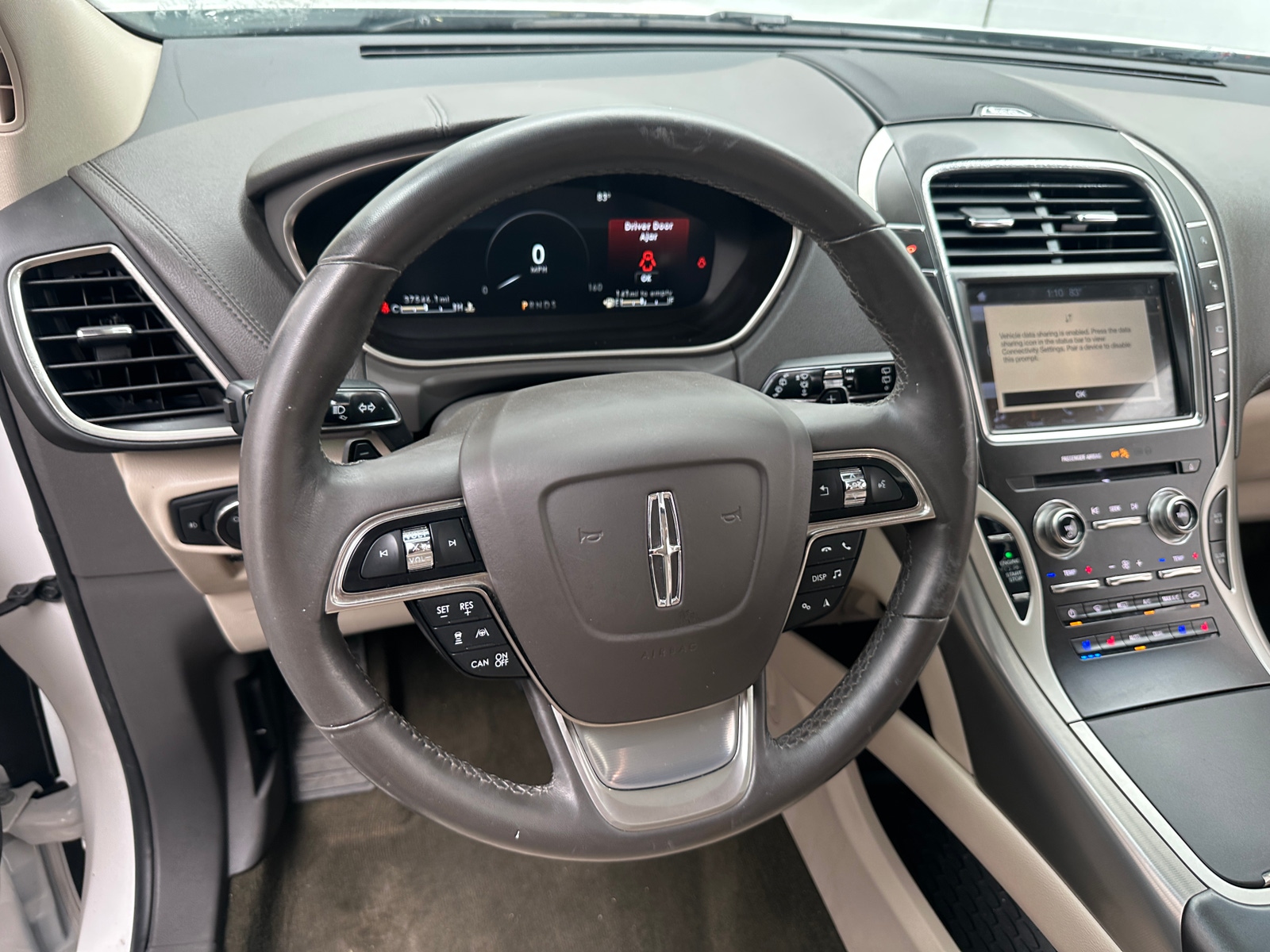 Thumbnail: 2019 Lincoln Nautilus - 4
