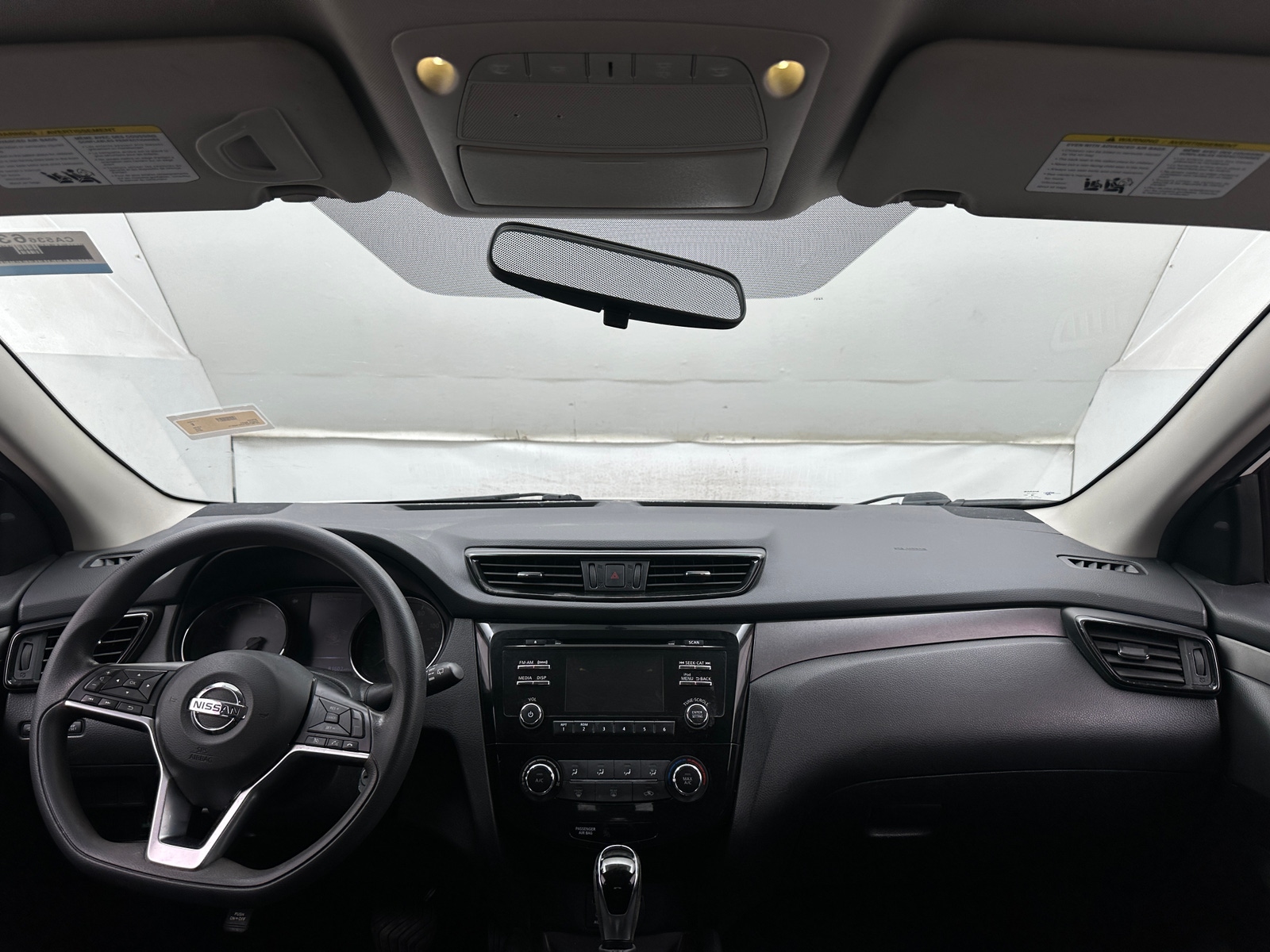 Thumbnail: 2018 Nissan Rogue Sport - 3