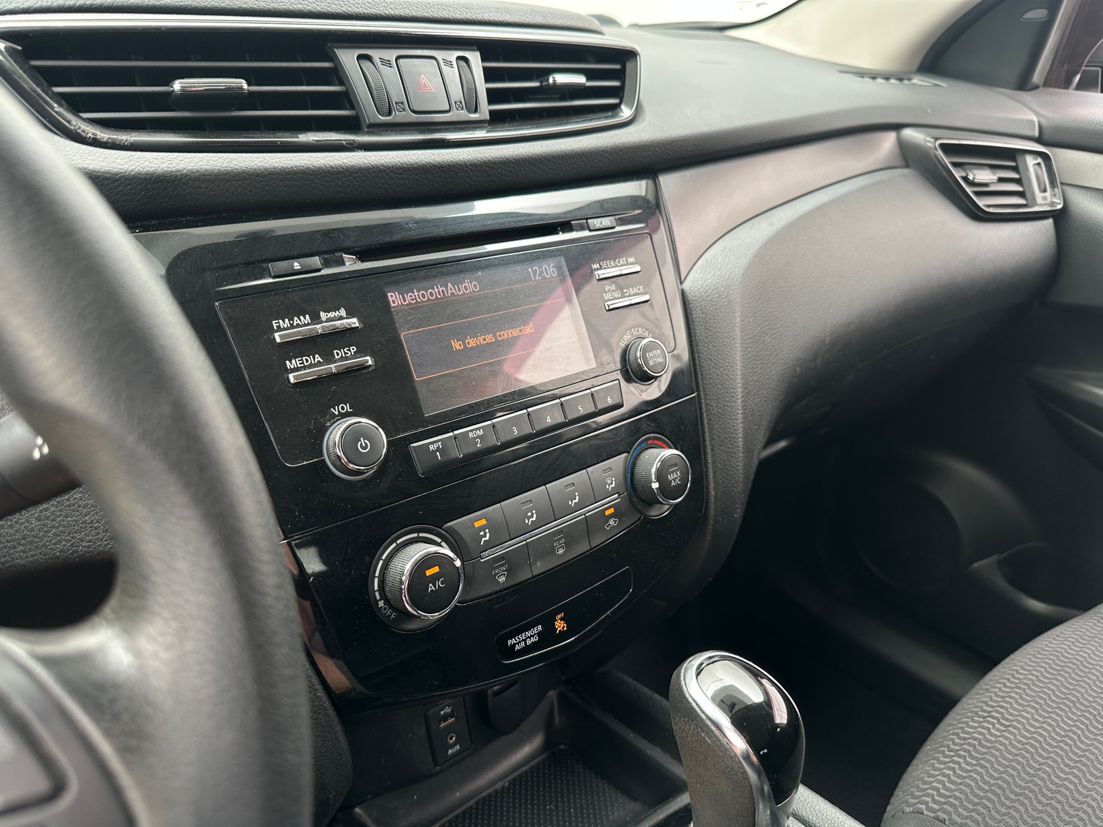 Thumbnail: 2018 Nissan Rogue Sport - 4