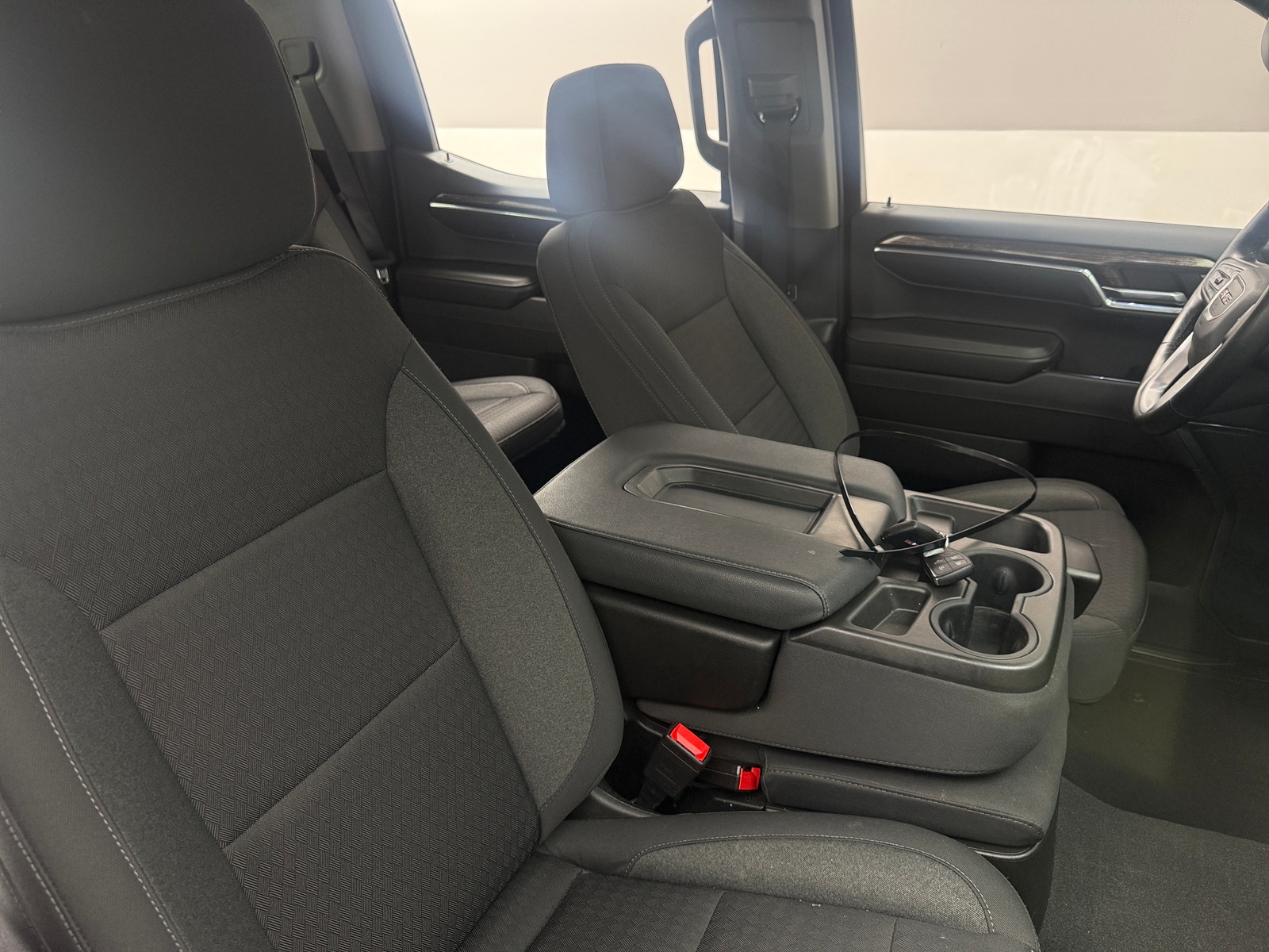 Thumbnail: 2023 GMC Sierra 1500 - 2