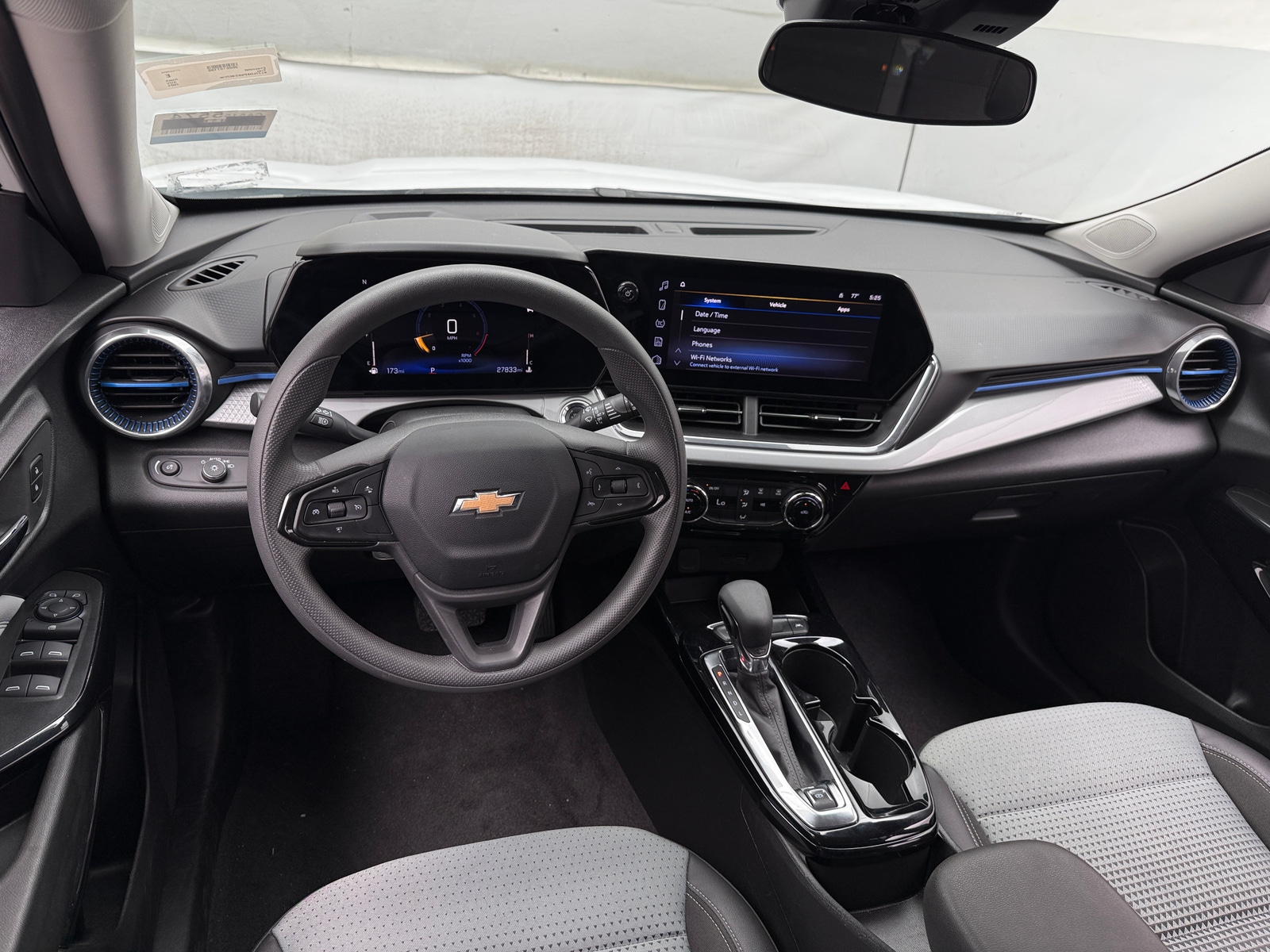 Thumbnail: 2025 Chevrolet Trax - 3