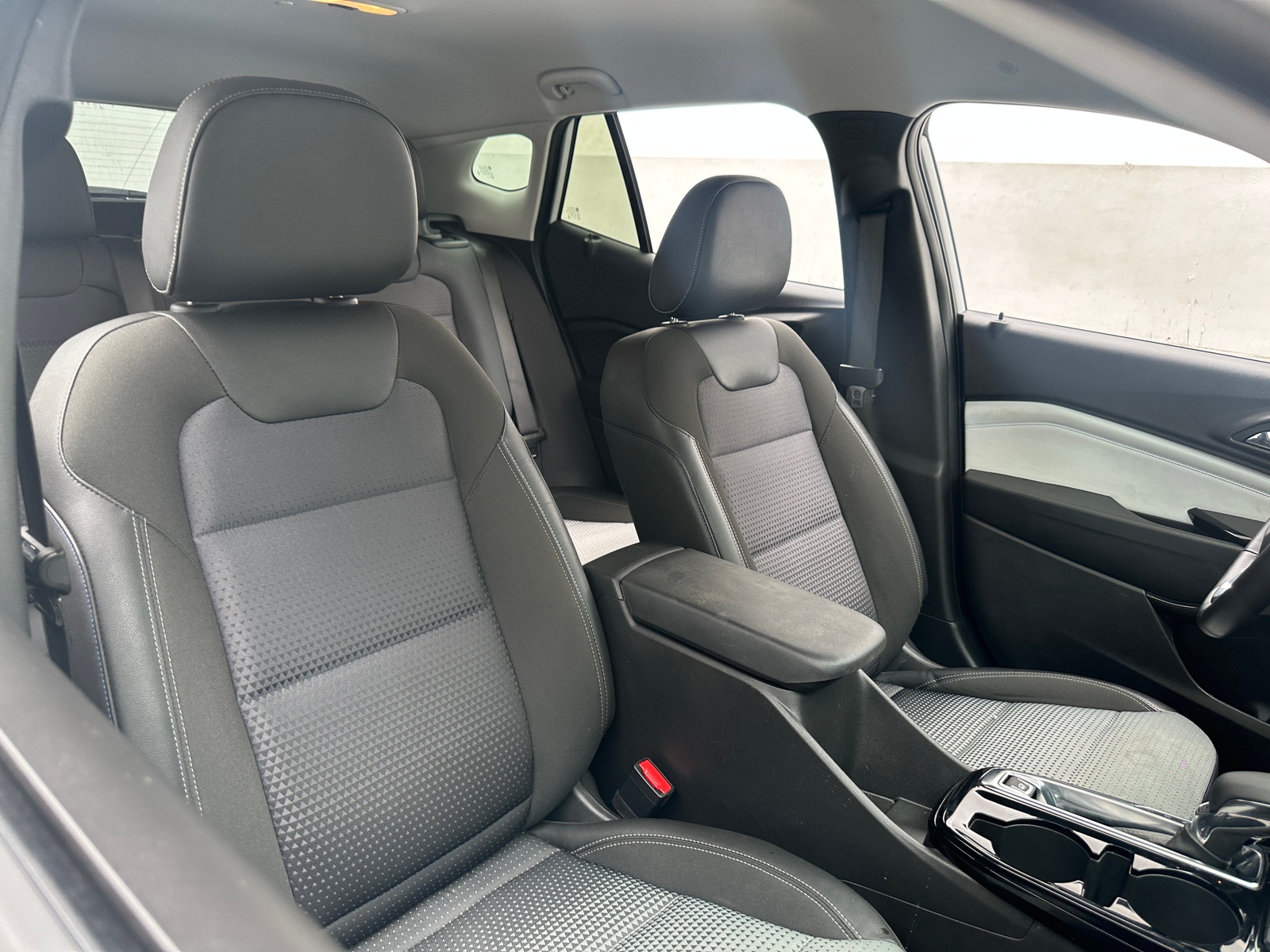 Thumbnail: 2025 Chevrolet Trax - 2