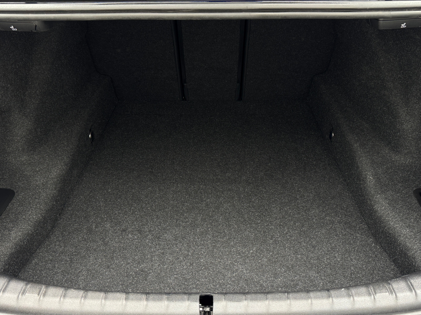 Thumbnail: 2020 BMW M5 - 6