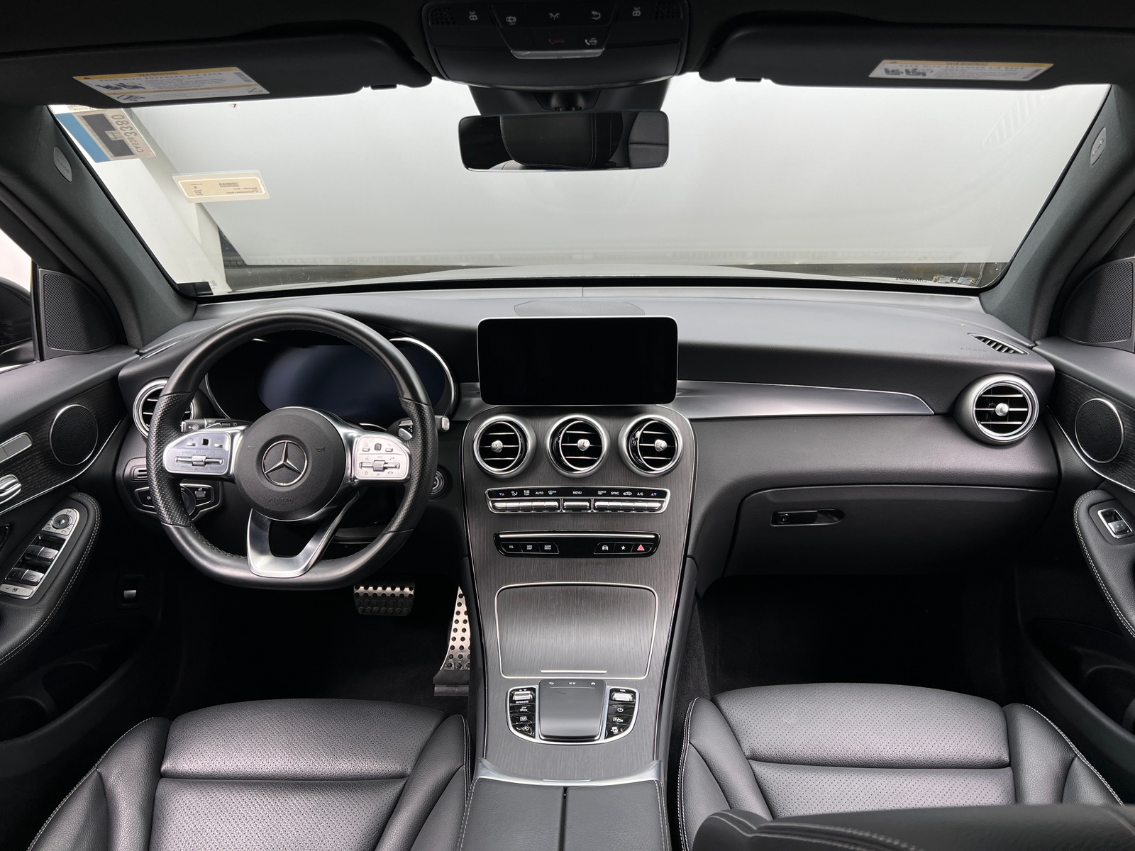 Thumbnail: 2022 Mercedes-Benz GLC - 2