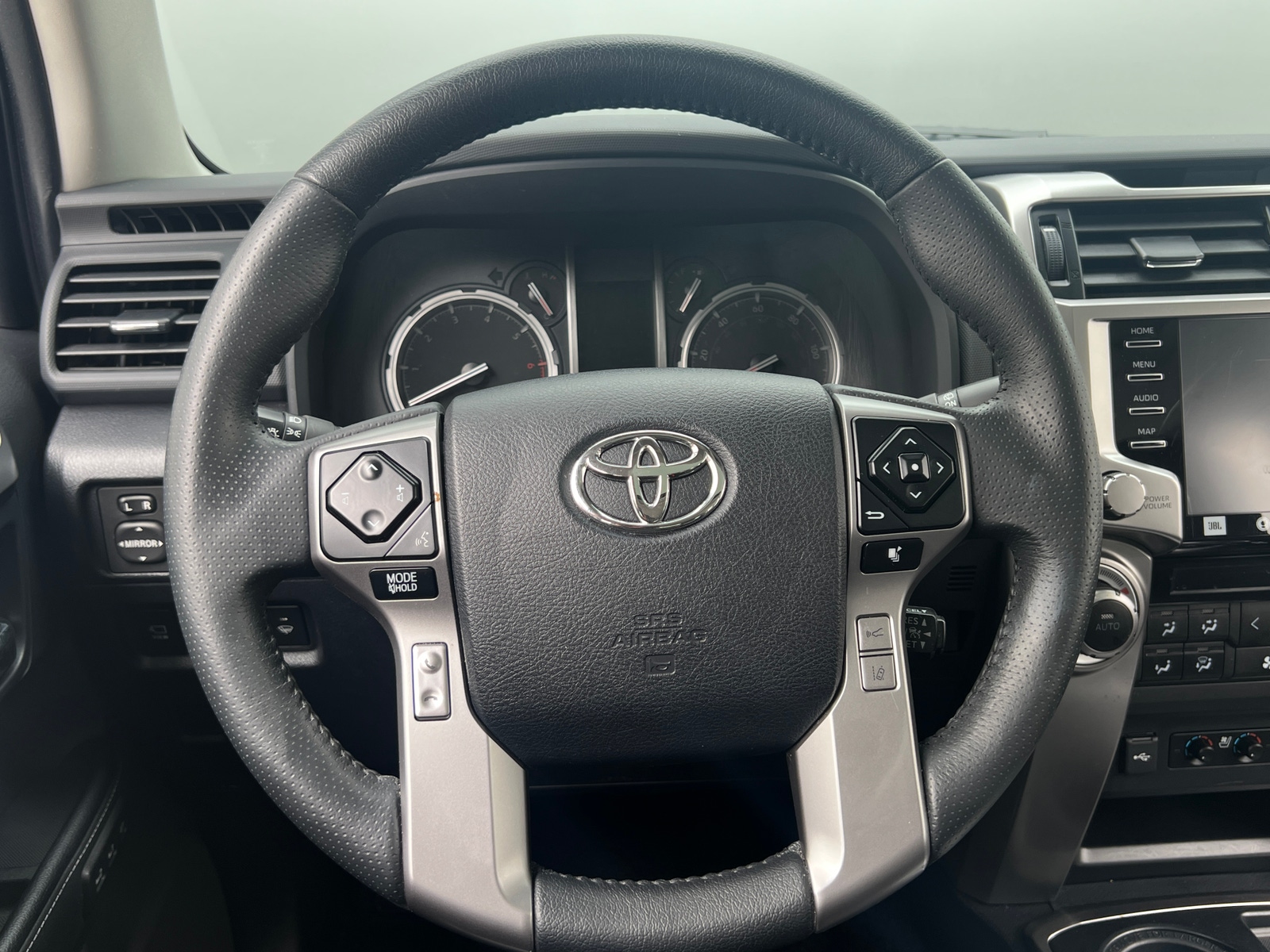 Thumbnail: 2022 Toyota 4Runner - 4