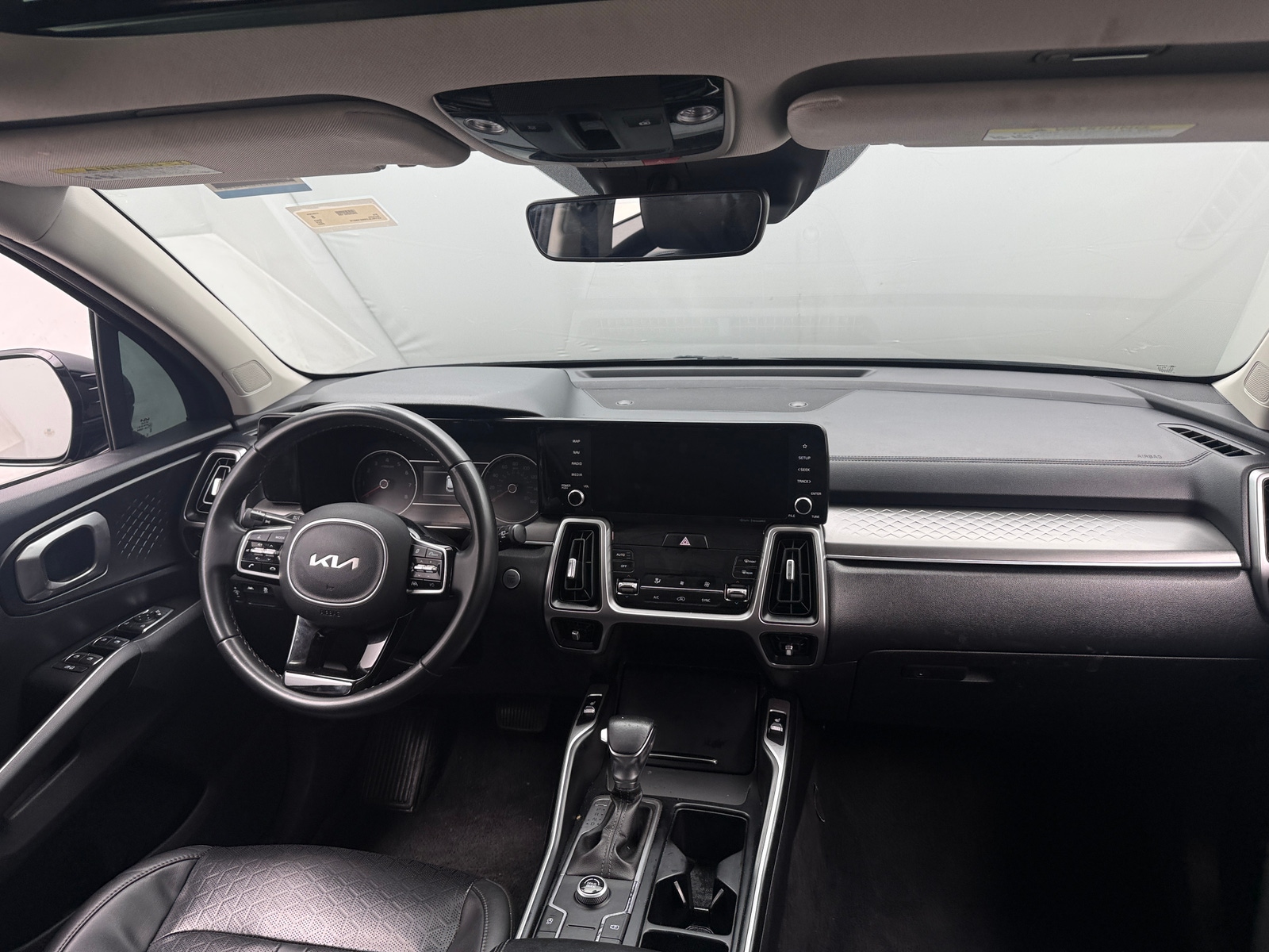 Thumbnail: 2022 Kia Sorento - 2