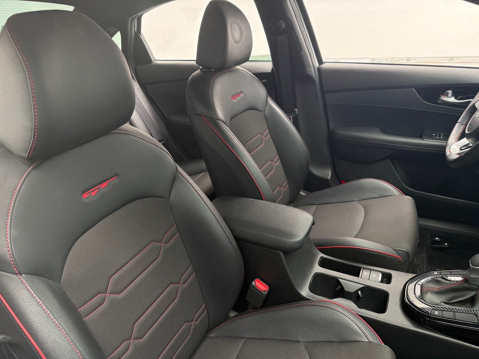 Thumbnail: 2022 Kia Forte - 2