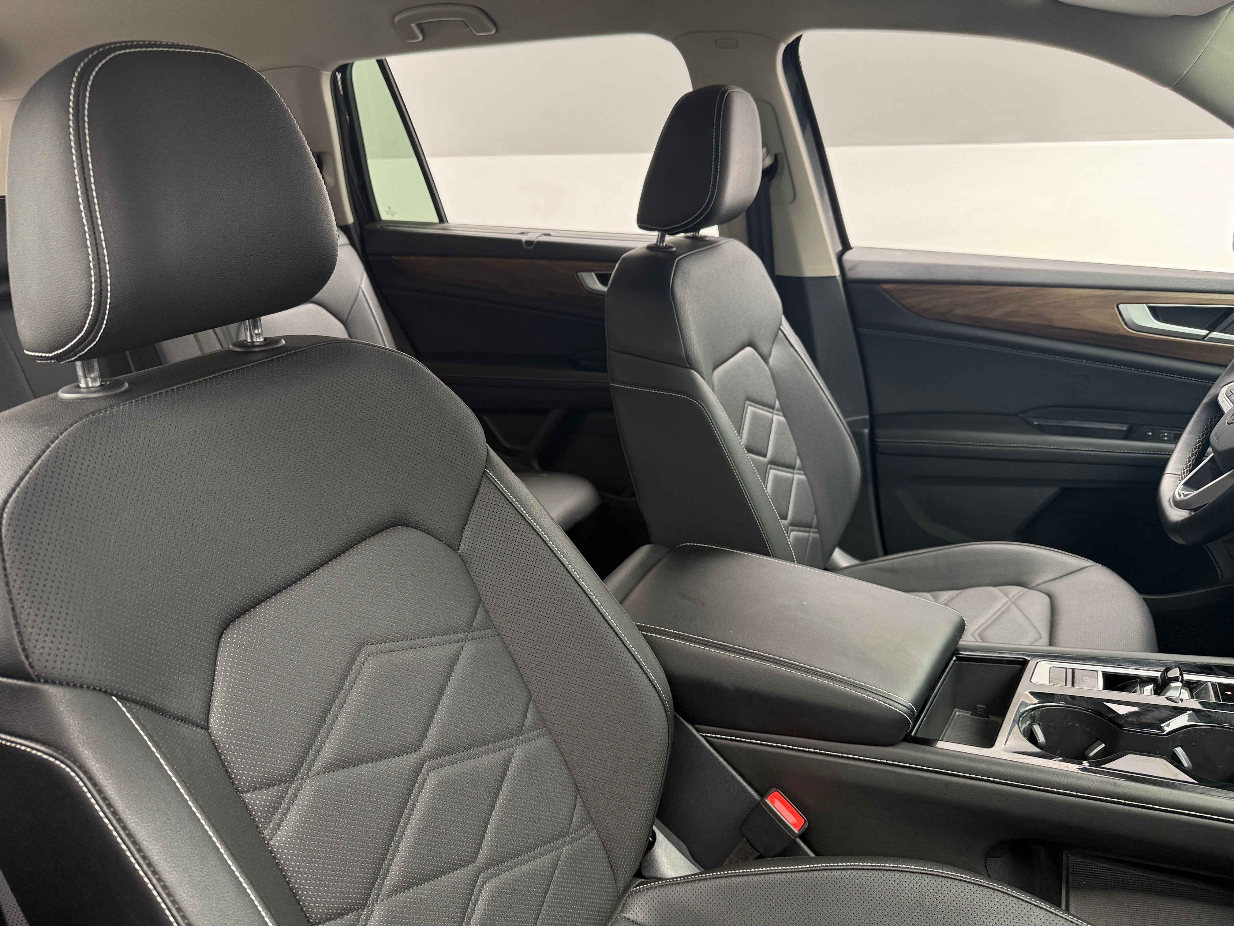 2026 Volkswagen Atlas SE w/Tech