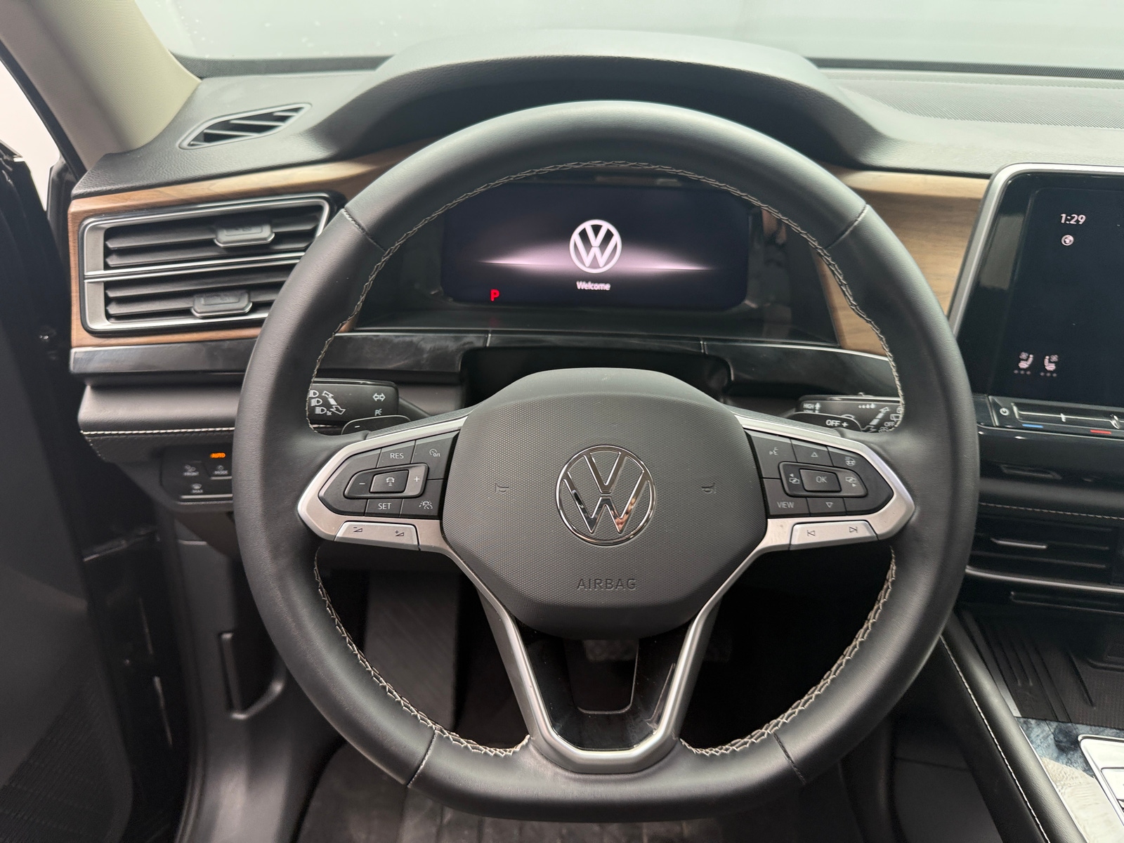 Thumbnail: 2026 Volkswagen Atlas - 4