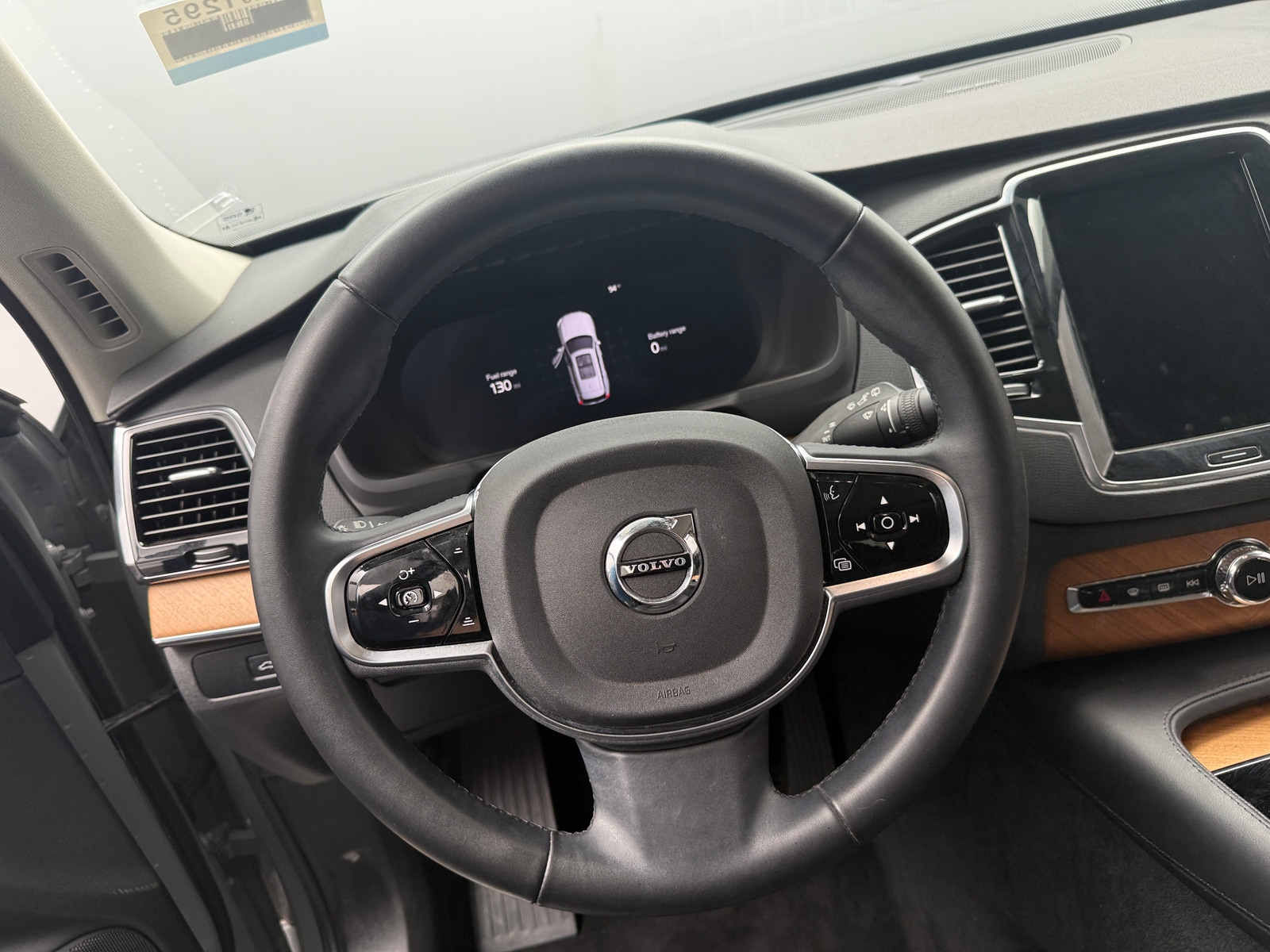 Thumbnail: 2025 Volvo XC90 - 4