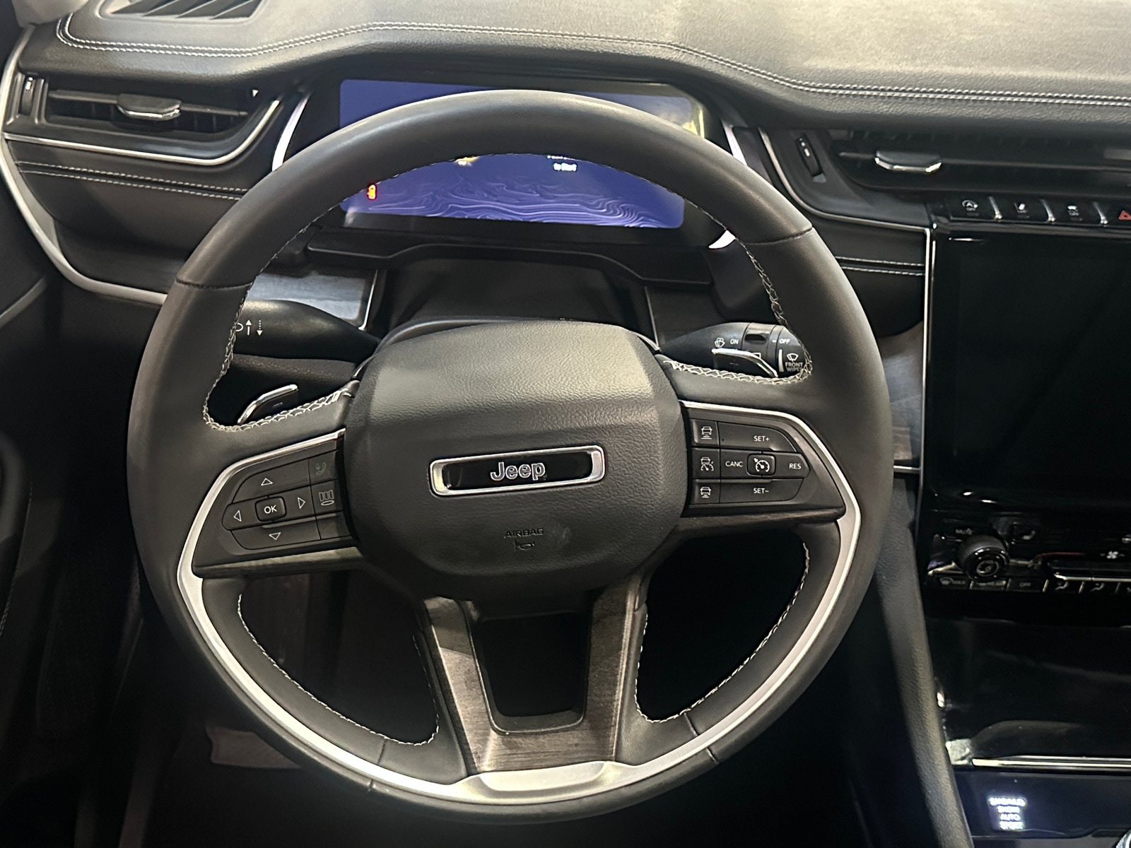 Thumbnail: 2023 Jeep Grand Cherokee - 4