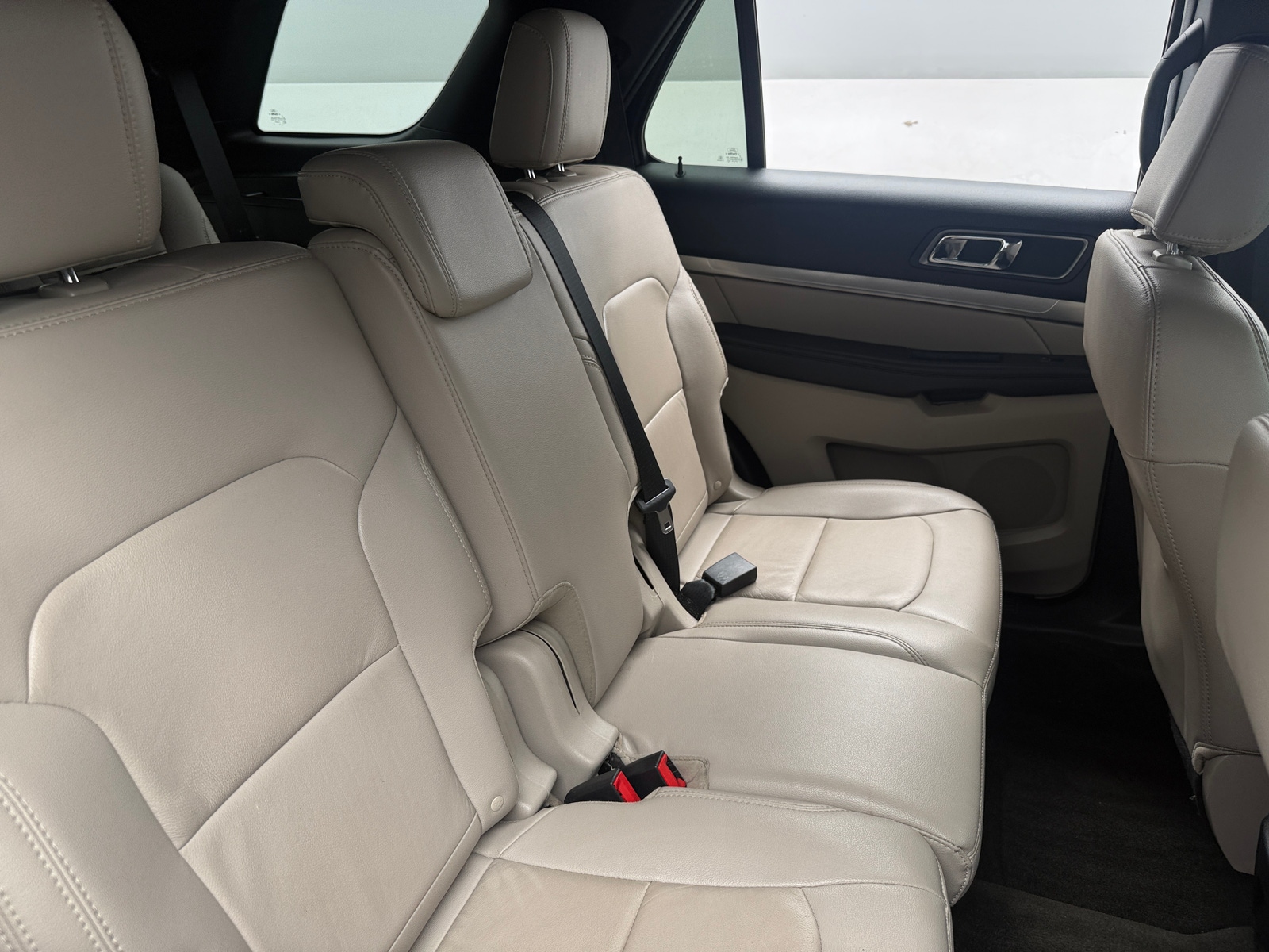 Thumbnail: 2018 Ford Explorer - 5