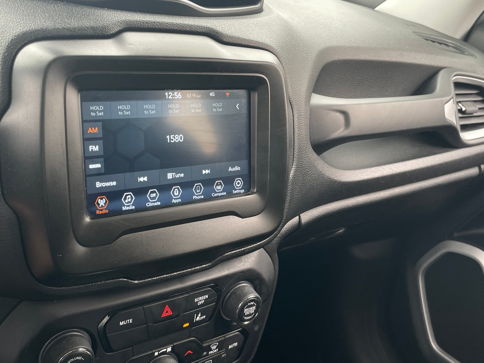 Thumbnail: 2021 Jeep Renegade - 4