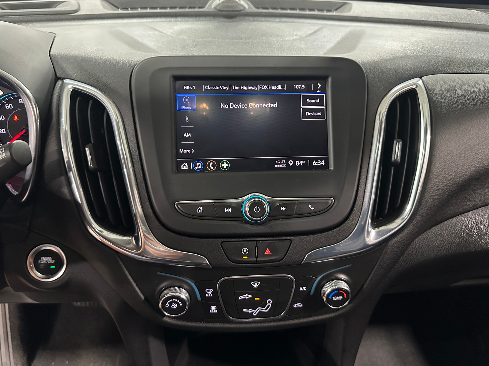 Thumbnail: 2023 Chevrolet Equinox - 4