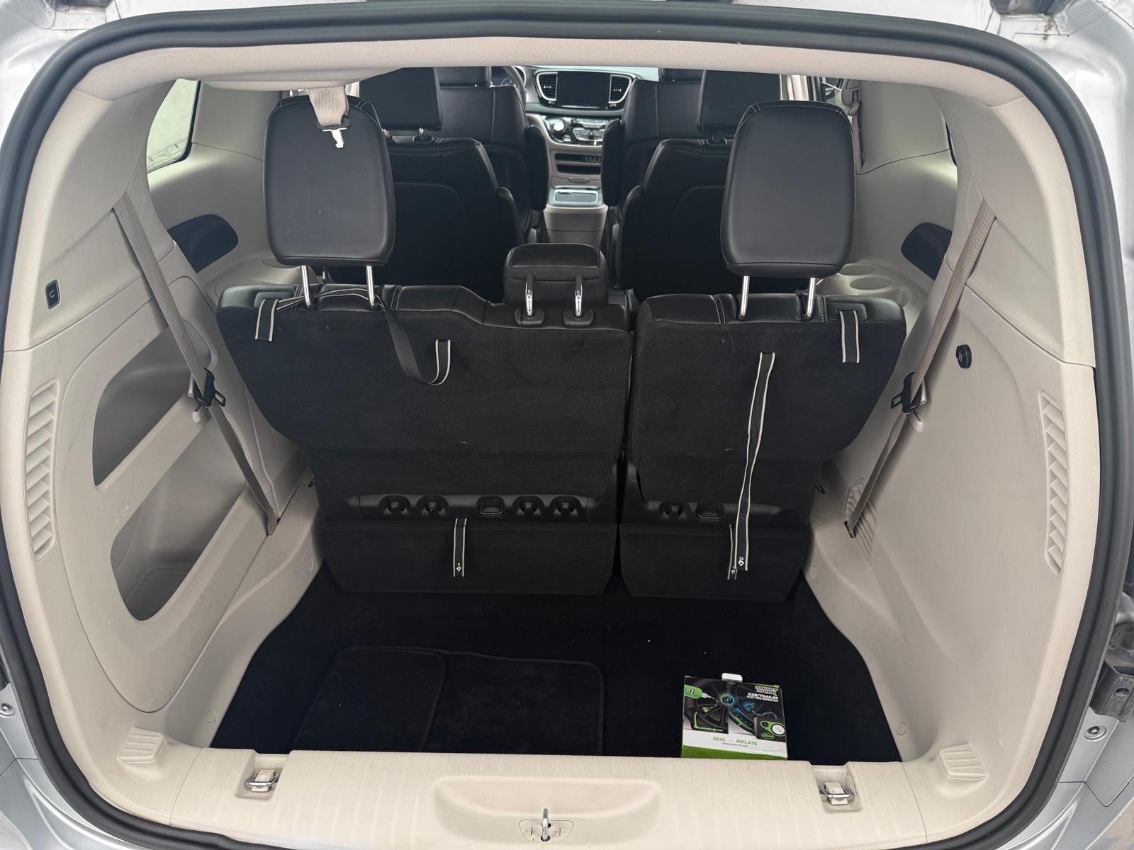 Thumbnail: 2024 Chrysler Pacifica - 6