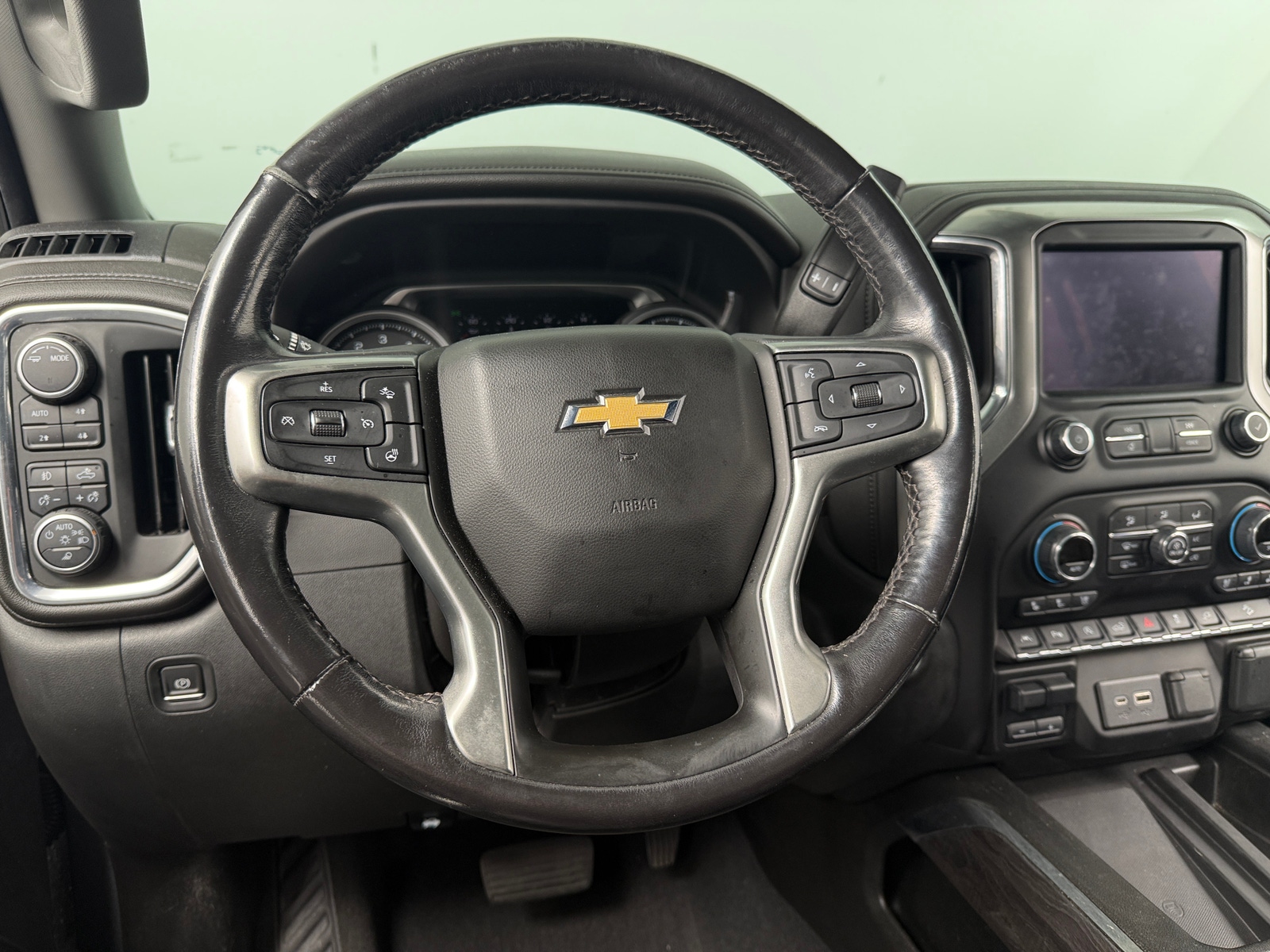 Thumbnail: 2022 Chevrolet Silverado 1500 - 4