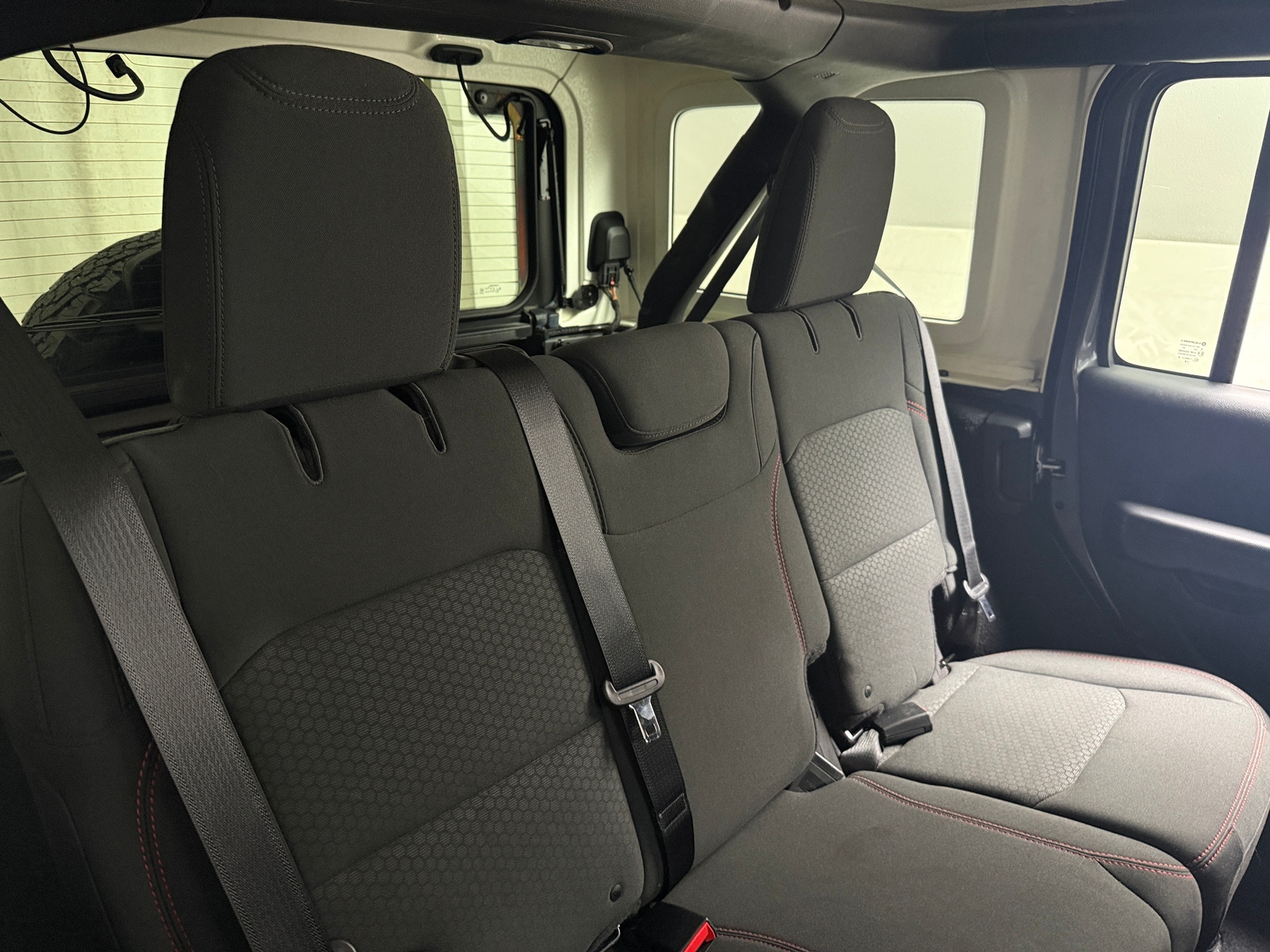 Thumbnail: 2018 Jeep Wrangler - 6