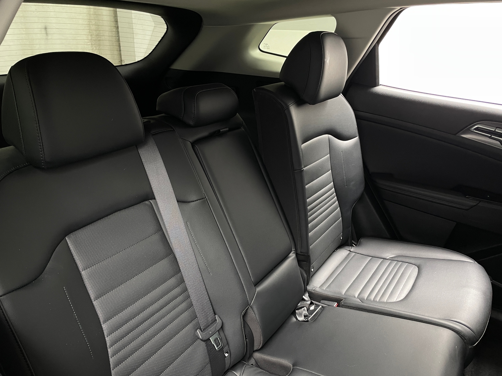 Thumbnail: 2023 Kia Sportage - 5