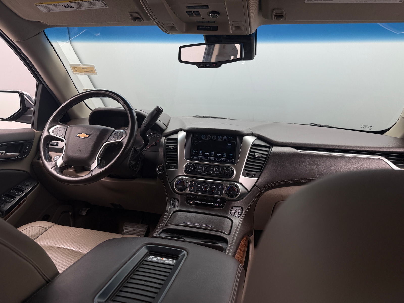 Thumbnail: 2019 Chevrolet Suburban - 2