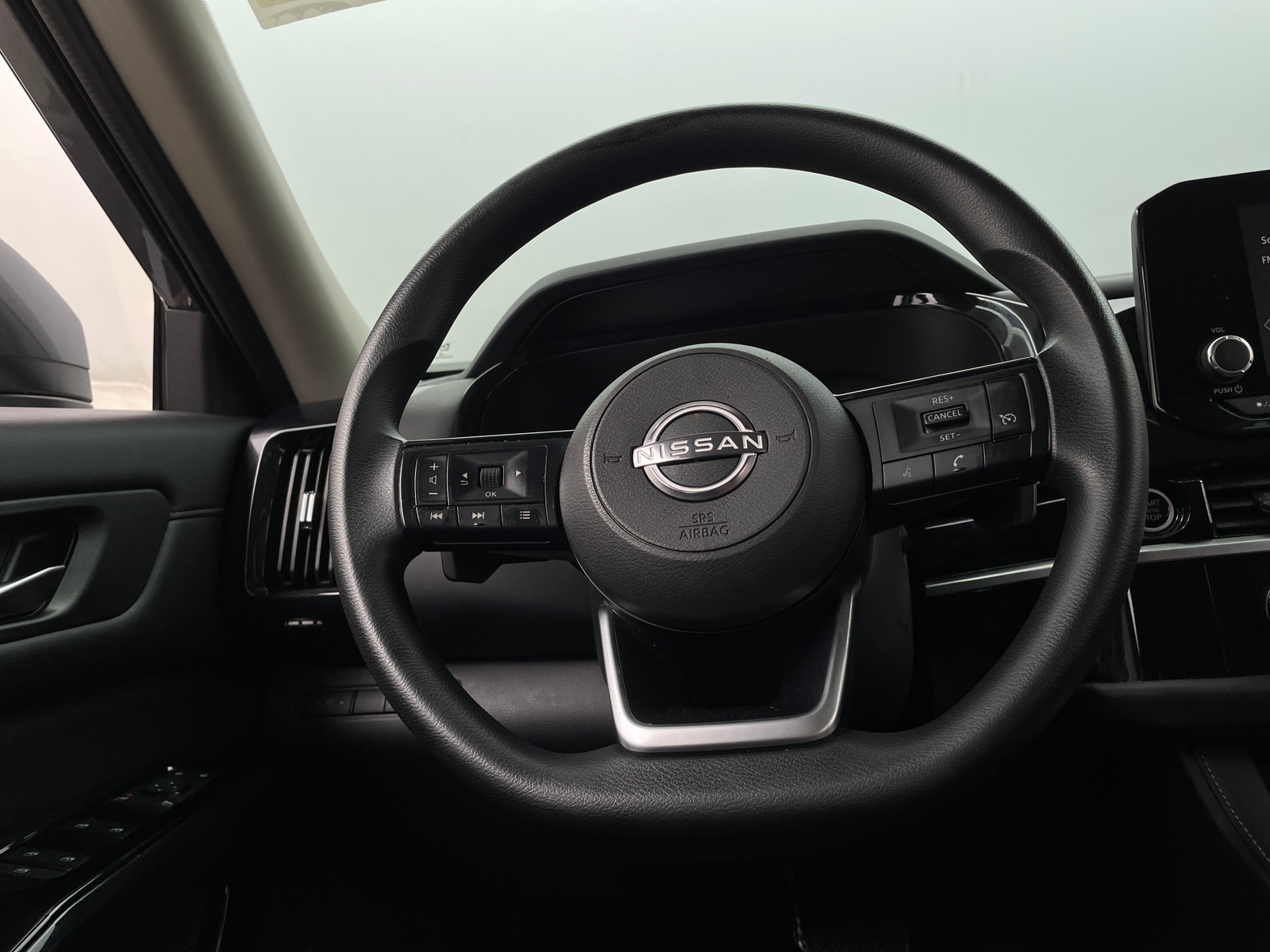 Thumbnail: 2022 Nissan Pathfinder - 5