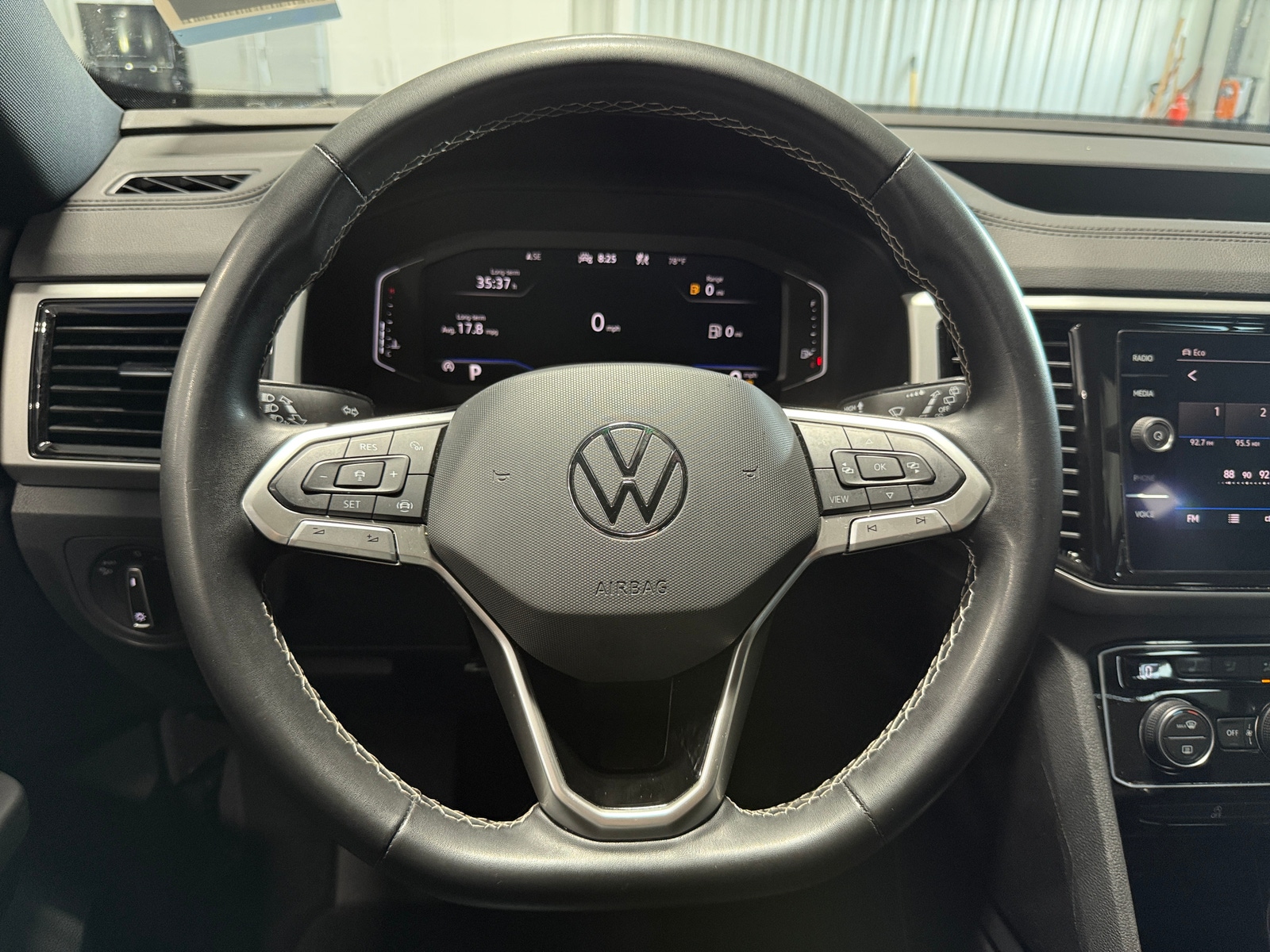 Thumbnail: 2022 Volkswagen Atlas - 4