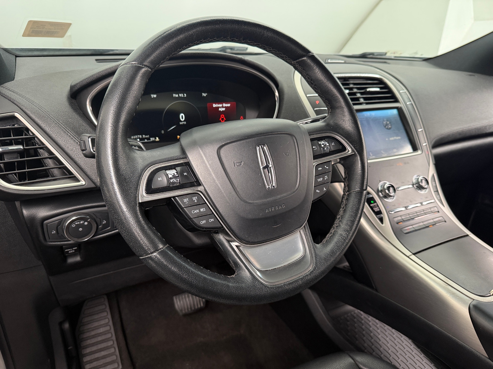 Thumbnail: 2020 Lincoln Nautilus - 4