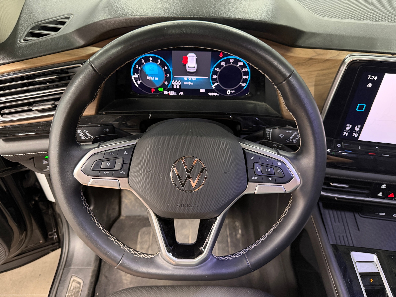 Thumbnail: 2025 Volkswagen Atlas - 4