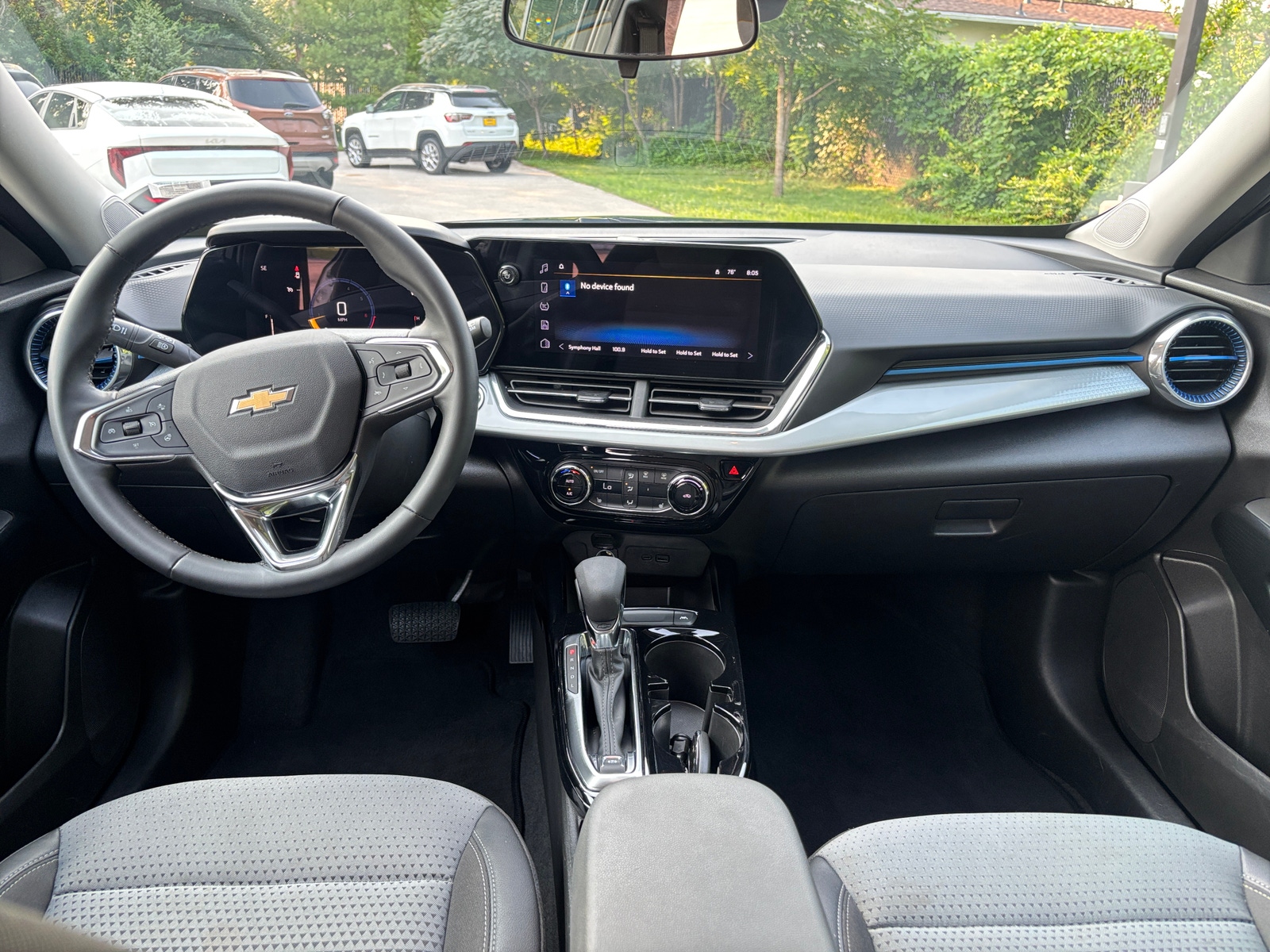 Thumbnail: 2025 Chevrolet Trax - 3