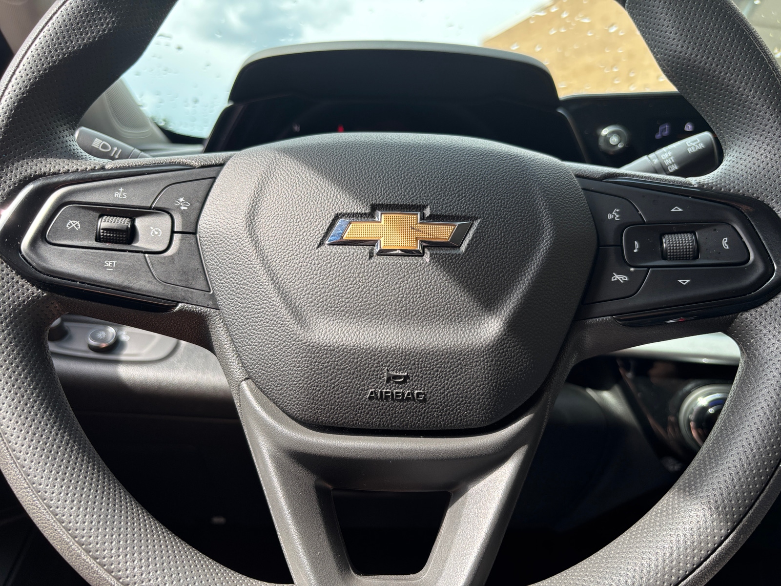 Thumbnail: 2025 Chevrolet Trax - 5