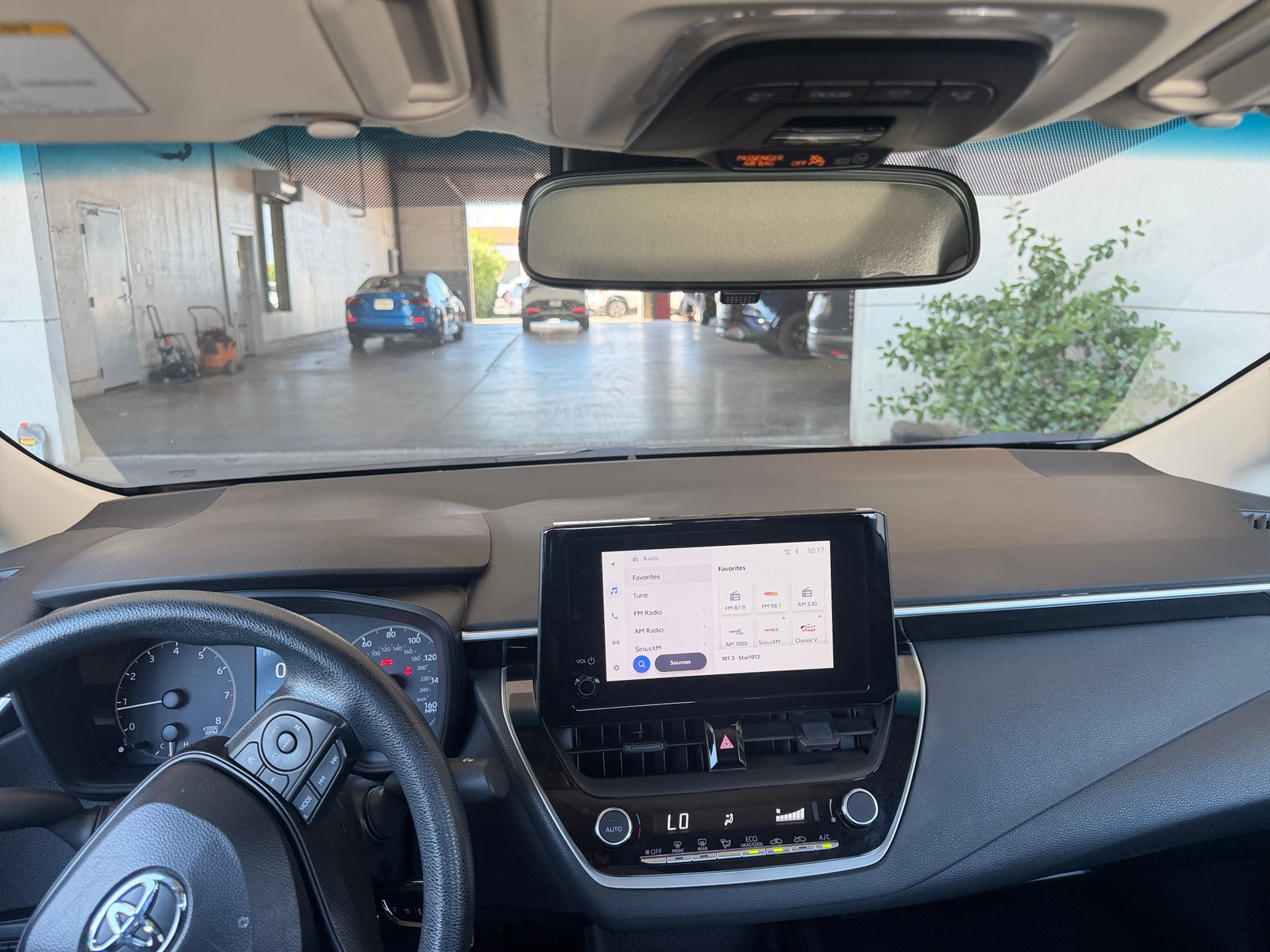 Thumbnail: 2025 Toyota Corolla - 3