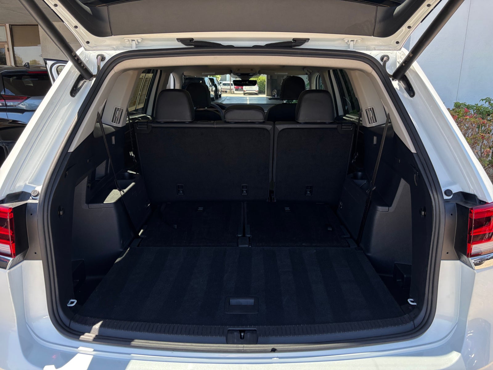 Thumbnail: 2026 Volkswagen Atlas - 7