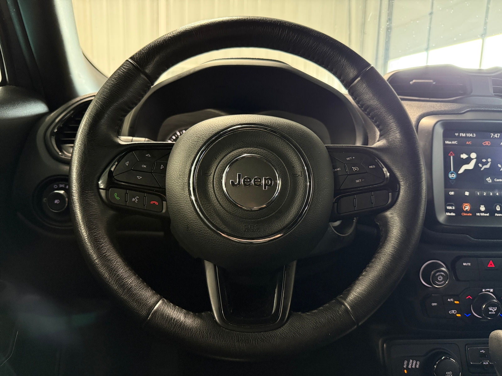Thumbnail: 2022 Jeep Renegade - 5