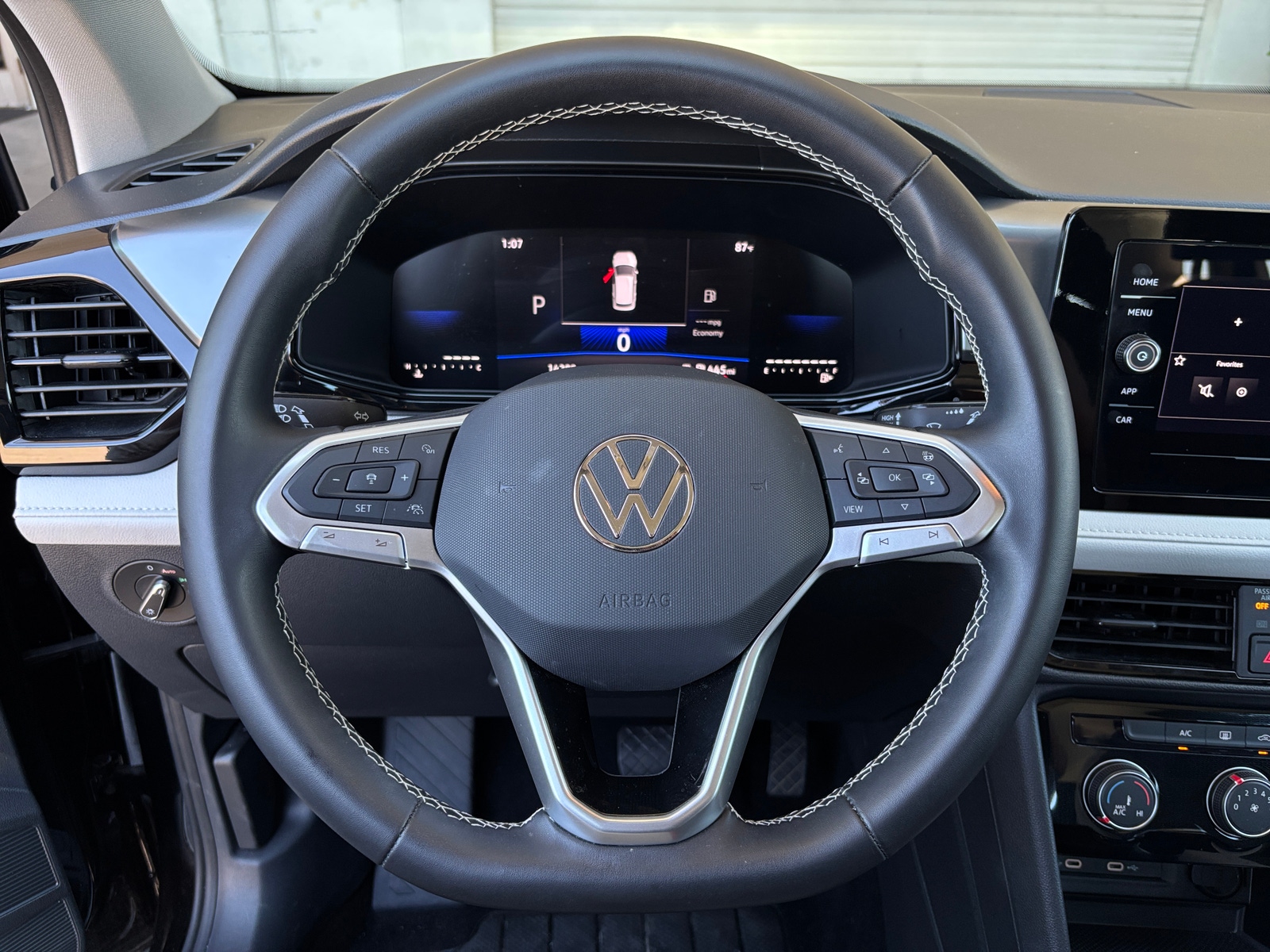 Thumbnail: 2026 Volkswagen Taos - 5