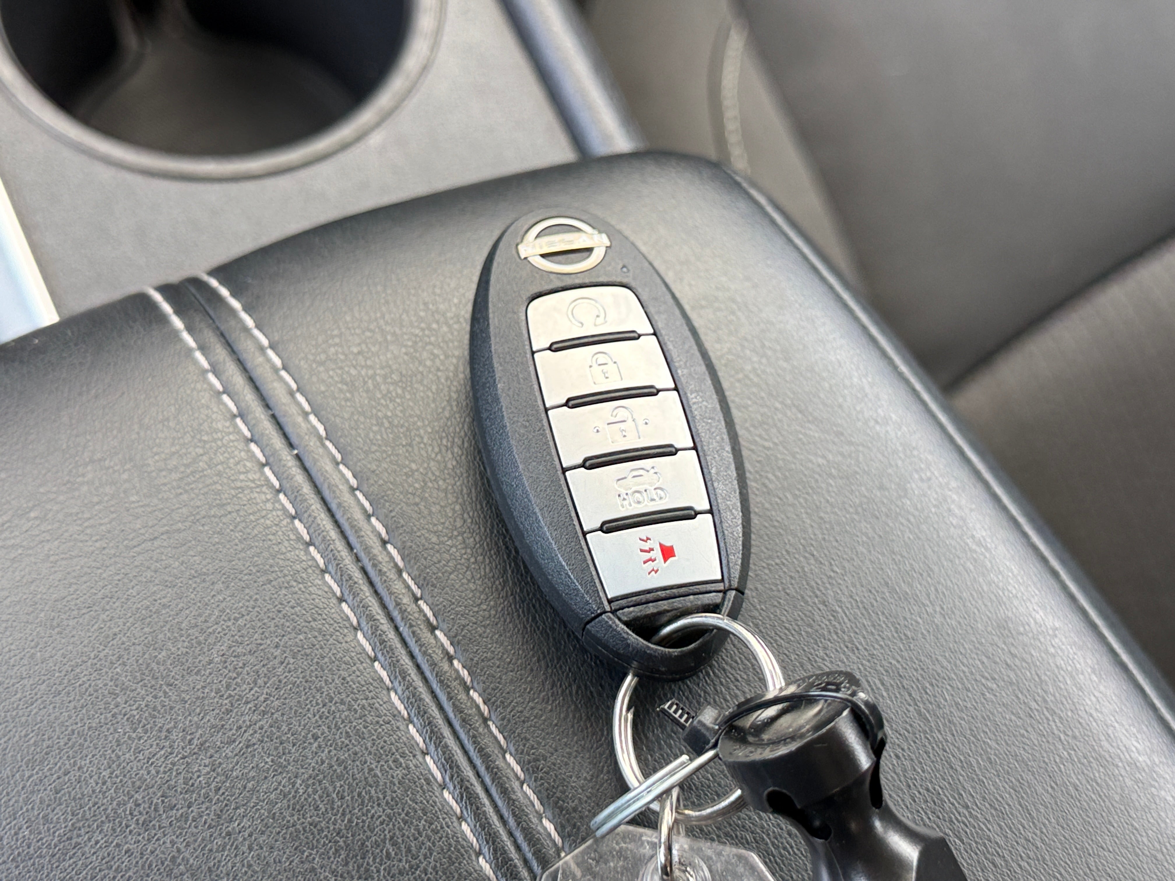 2025 Nissan Altima SV - Photo 12
