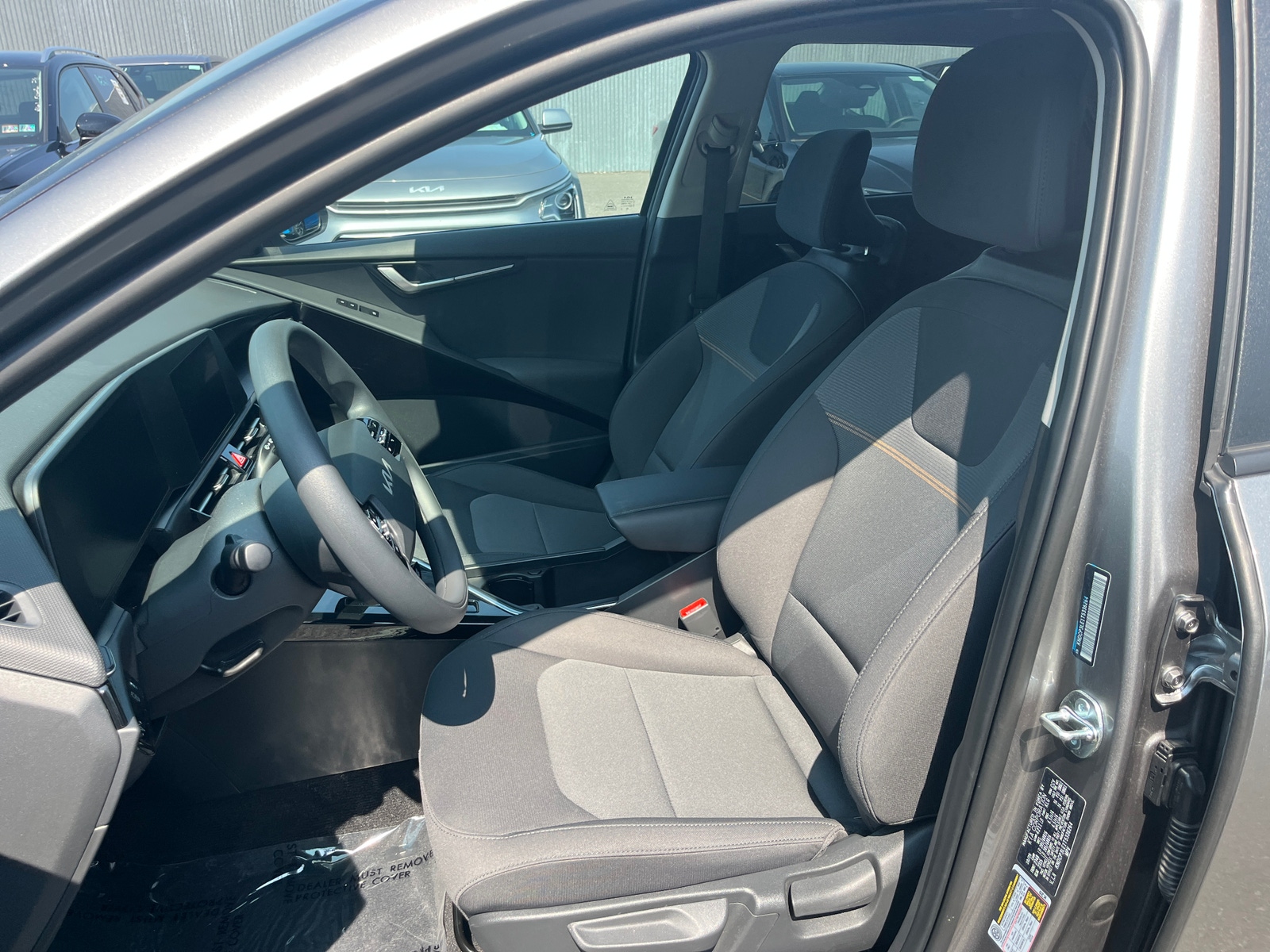 Thumbnail: 2026 Kia Niro - 2