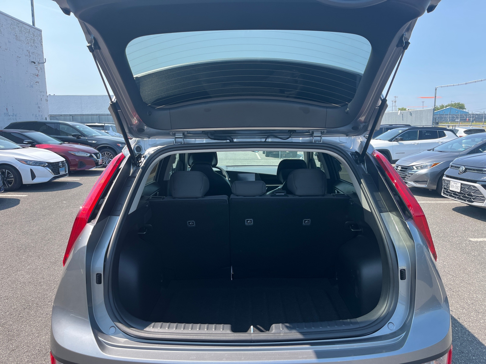 Thumbnail: 2026 Kia Niro - 6
