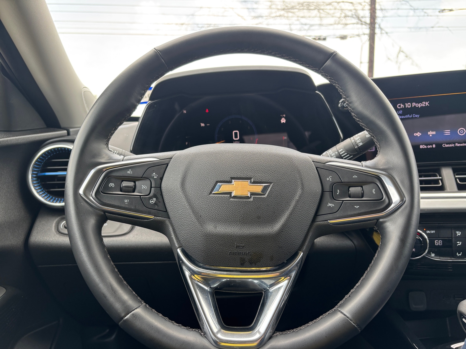 Thumbnail: 2025 Chevrolet Trax - 5