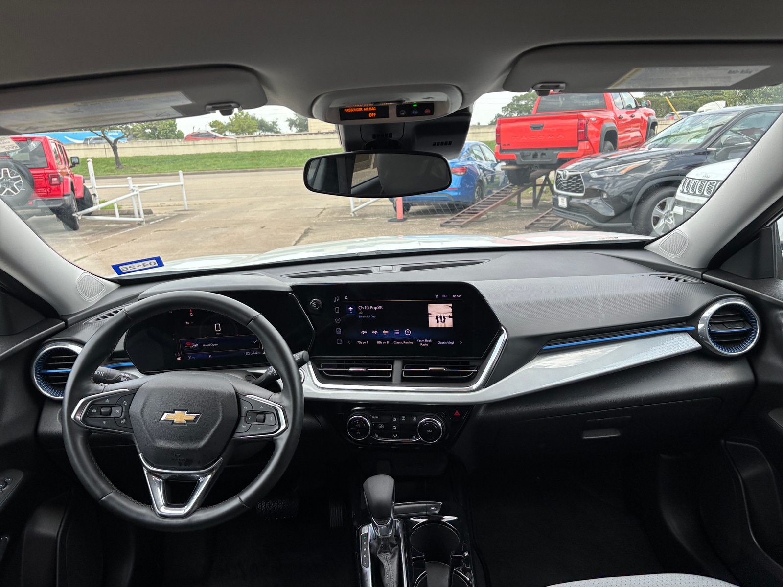 Thumbnail: 2025 Chevrolet Trax - 3