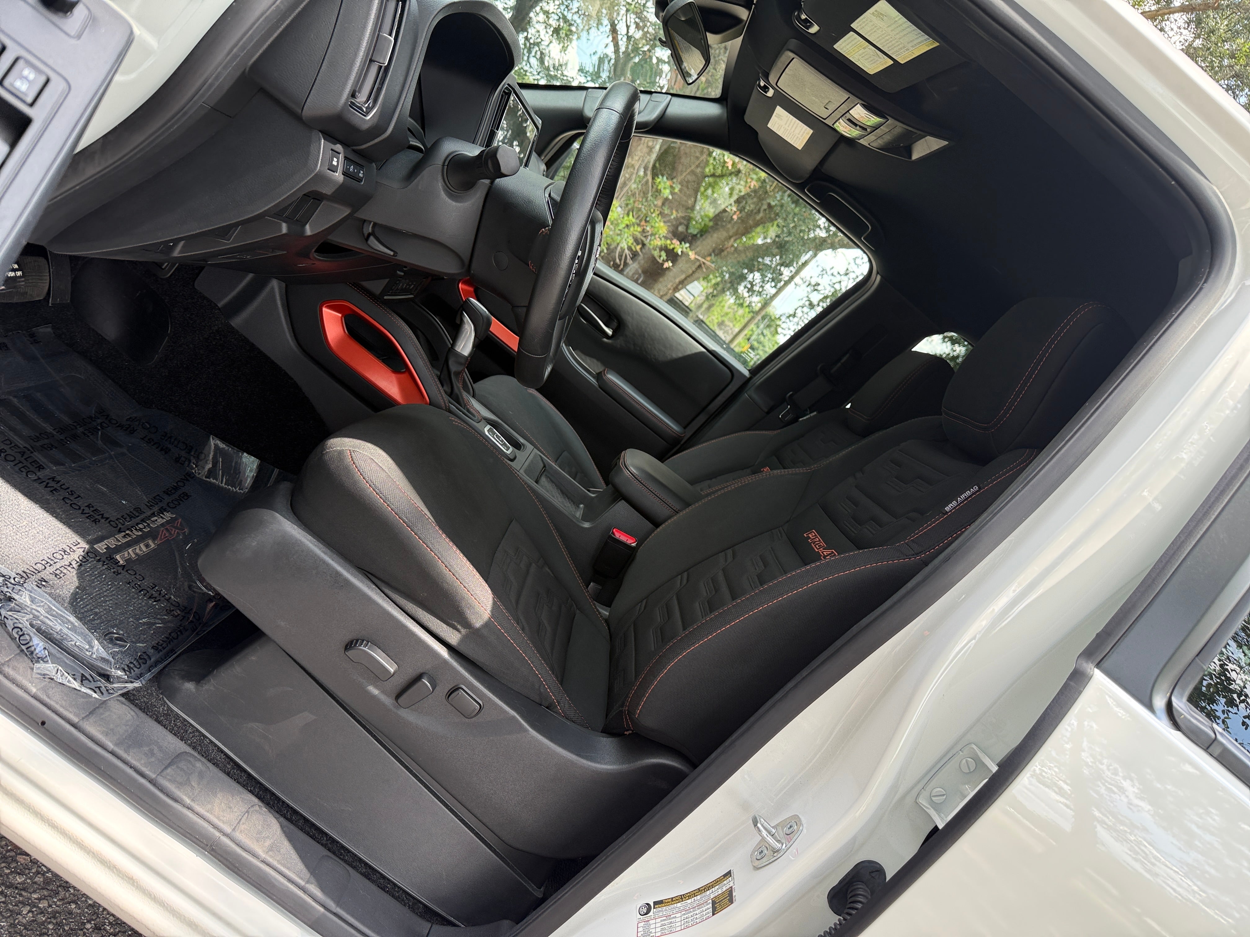 Used 2026 Nissan Frontier PRO-4X with VIN 1N6ED1EK2TN627958 for sale in Little Rock