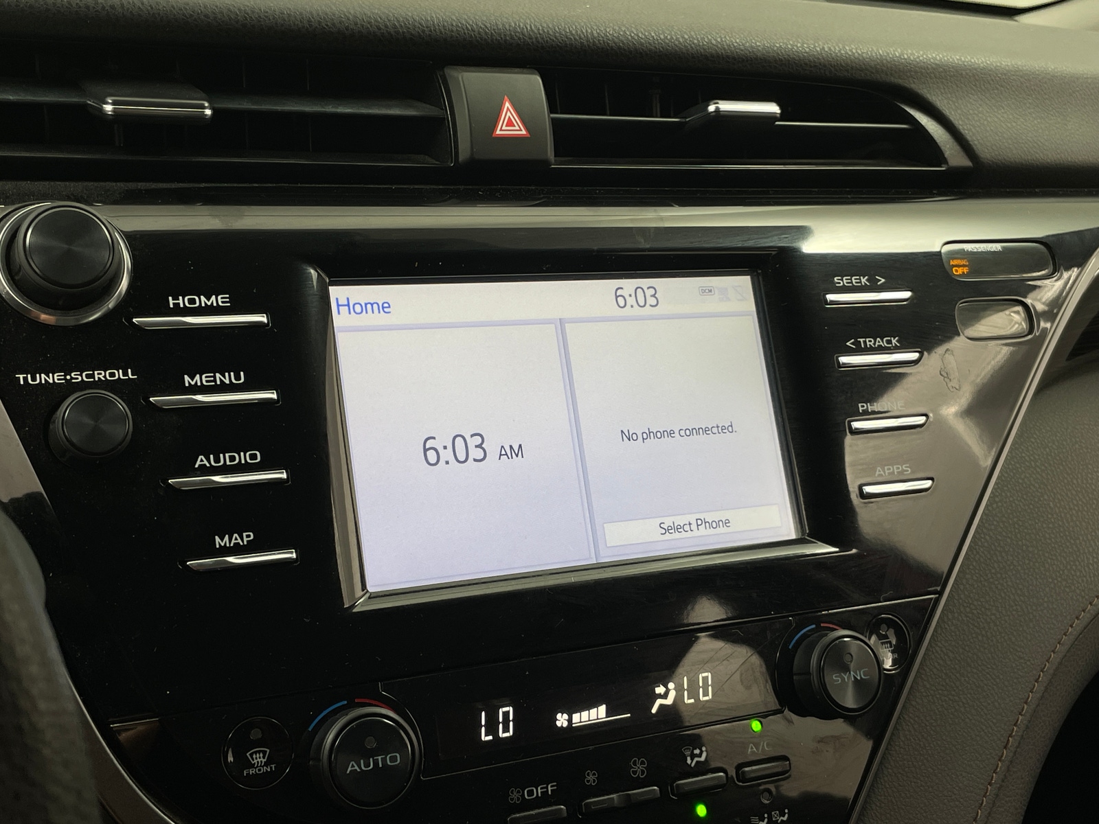 Thumbnail: 2019 Toyota Camry - 4