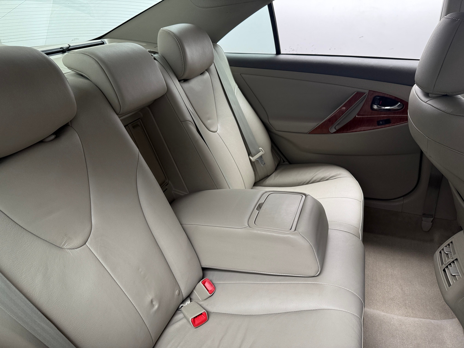 Thumbnail: 2011 Toyota Camry - 6