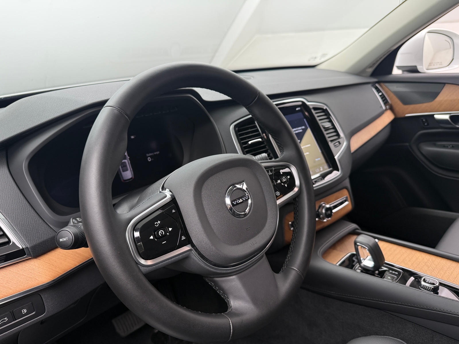 Thumbnail: 2024 Volvo XC90 - 4