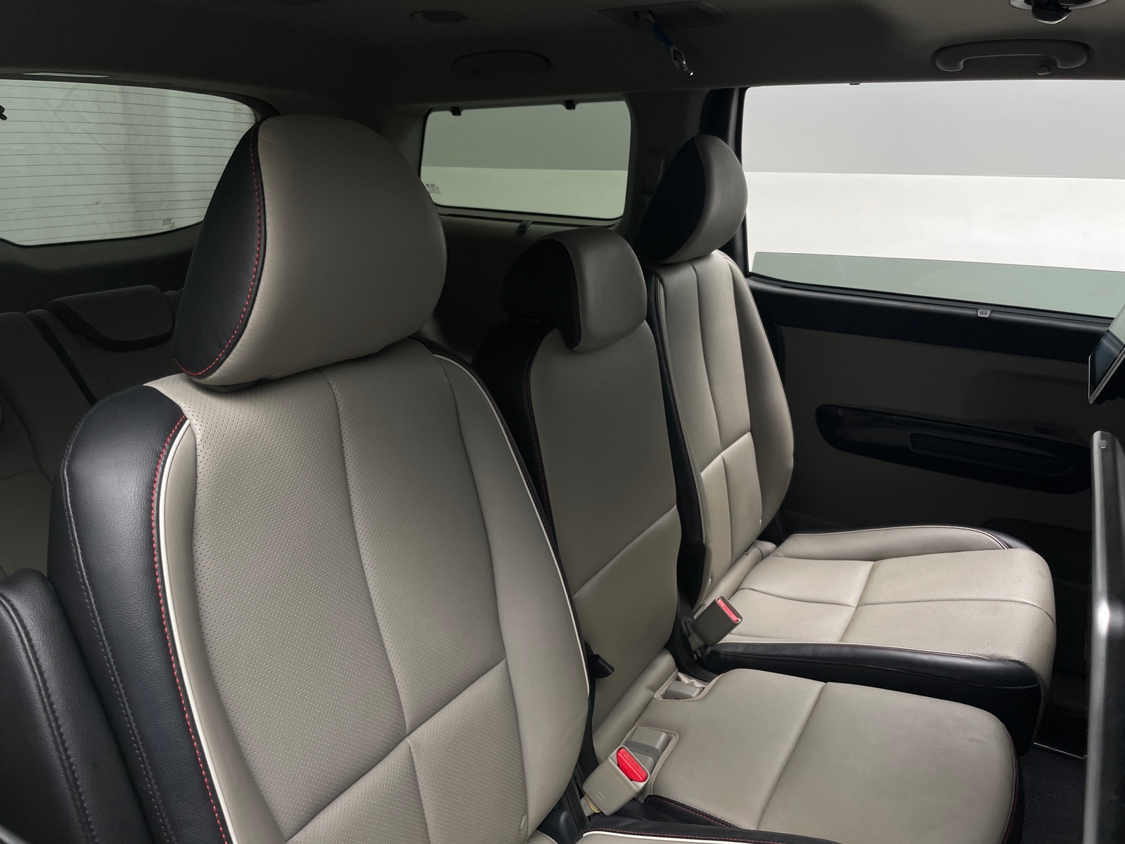 Thumbnail: 2021 Kia Sedona - 5